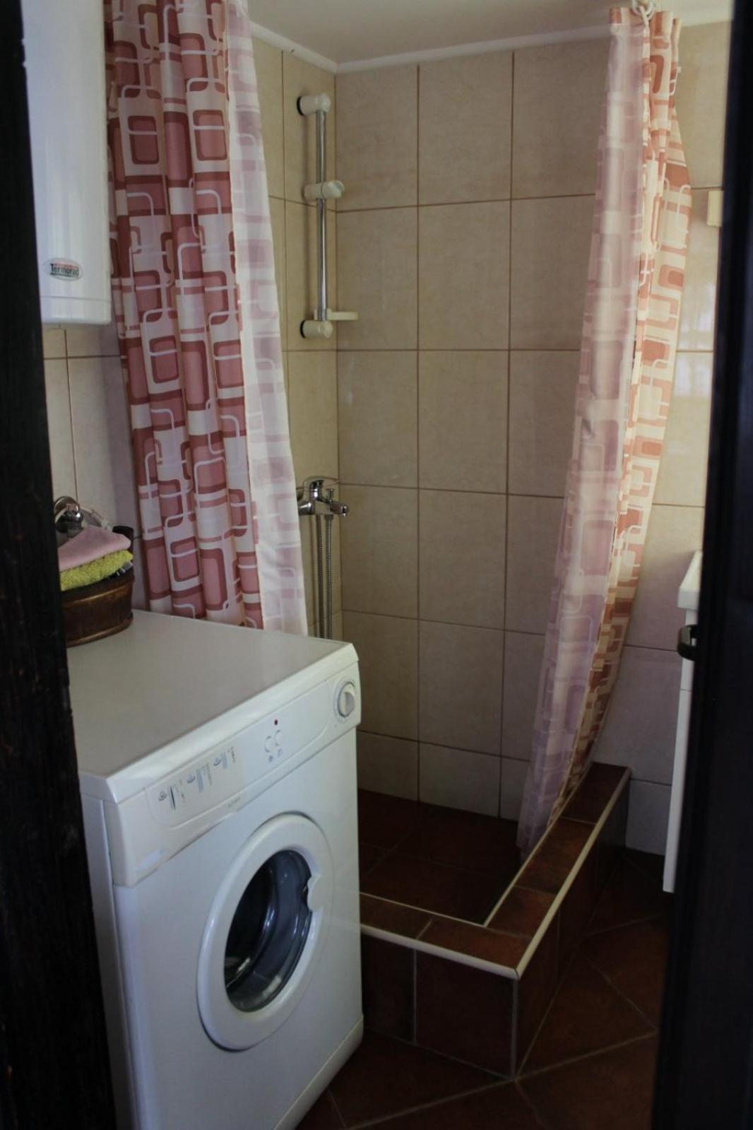 Photo 37