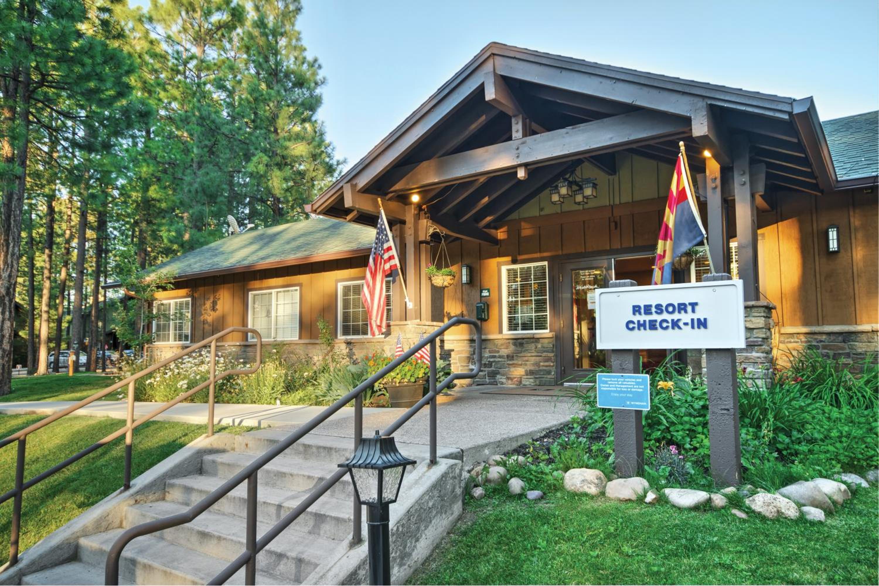 Show Low Vacations - WorldMark Pinetop - Property Image 1