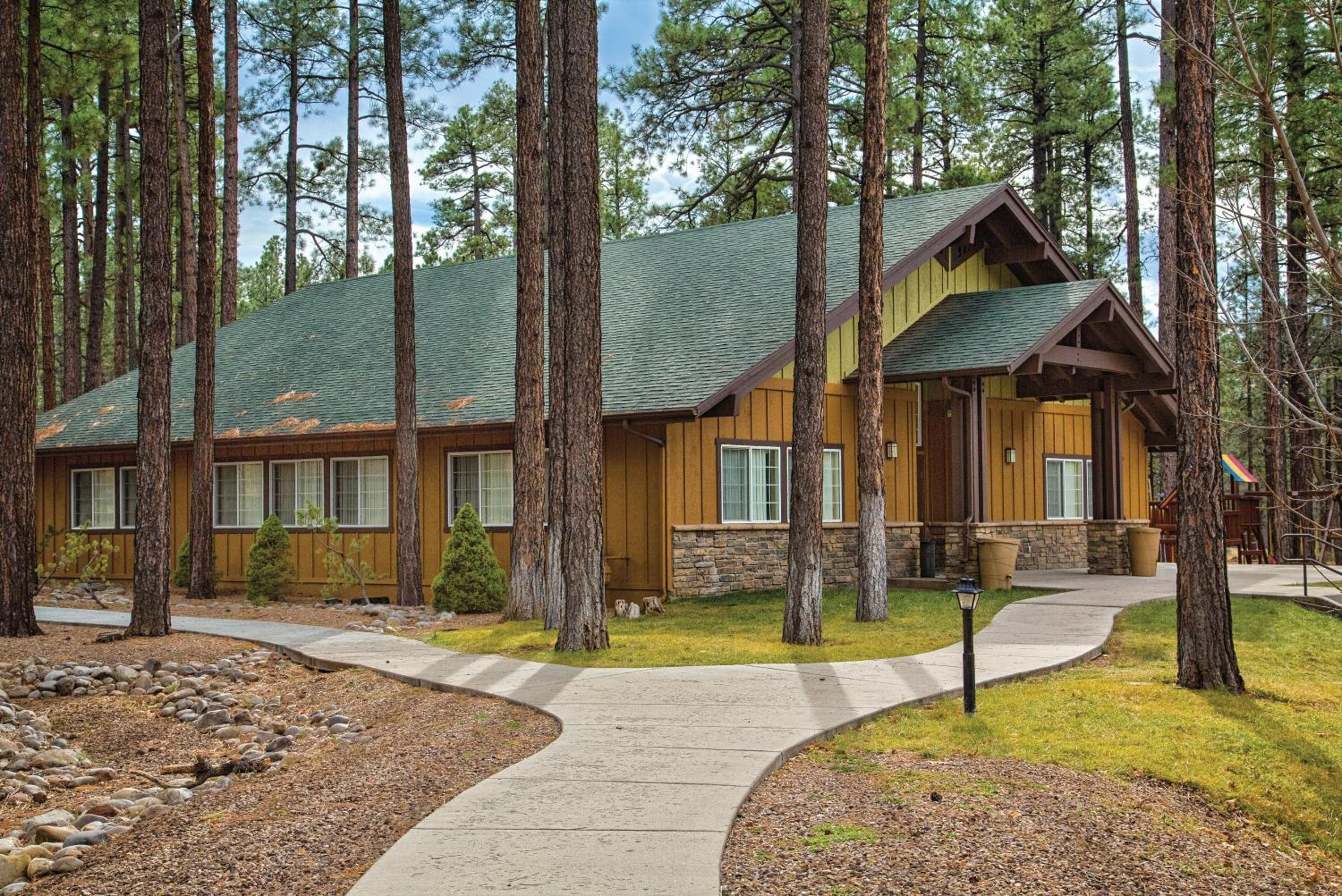 Show Low Vacations - WorldMark Pinetop - Property Image 2