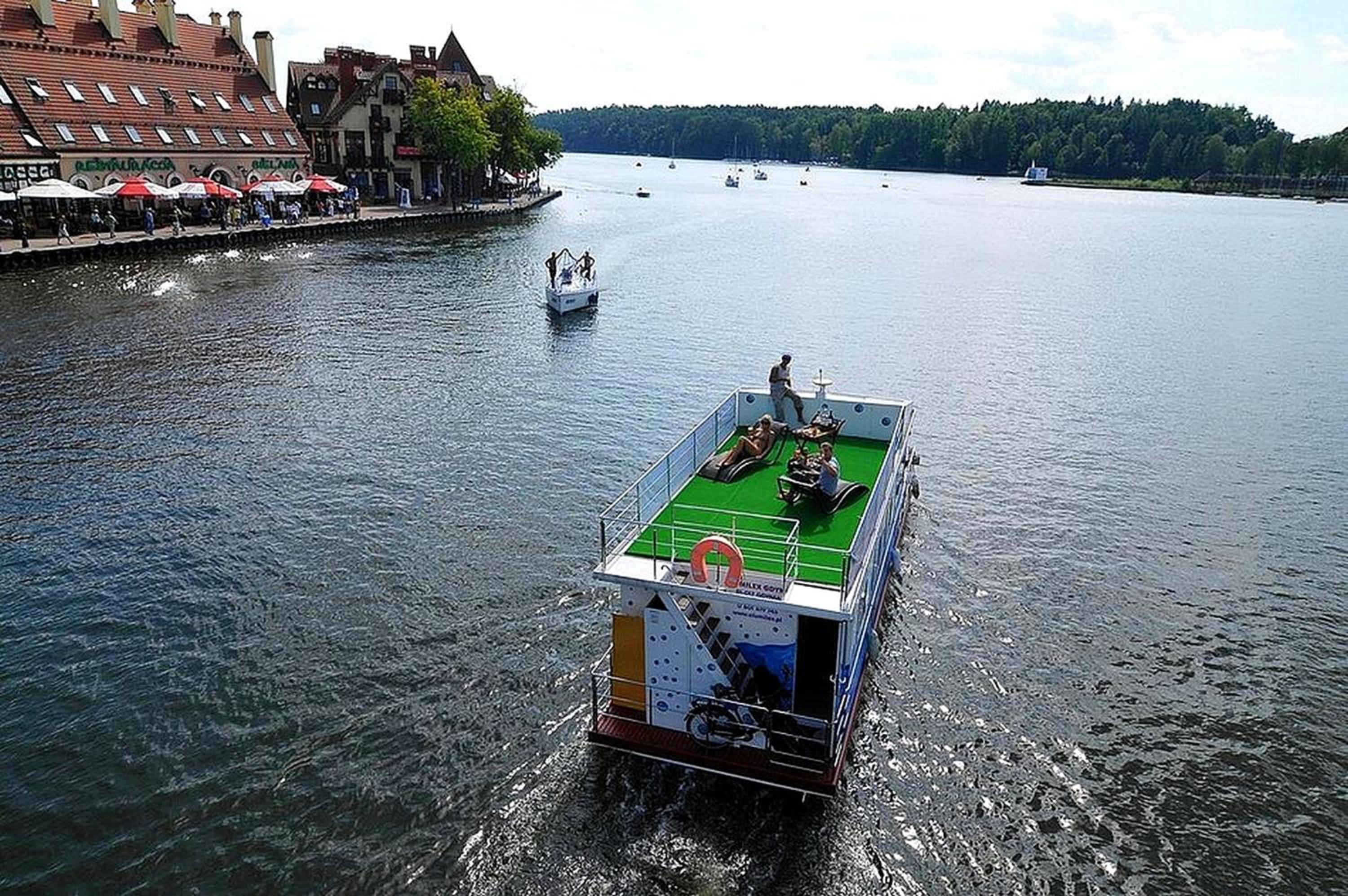 HOUSEBOAT Mazury Frajda view 5