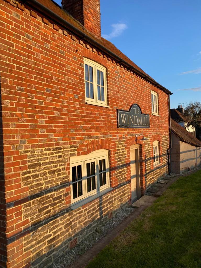 The Windmill Inn