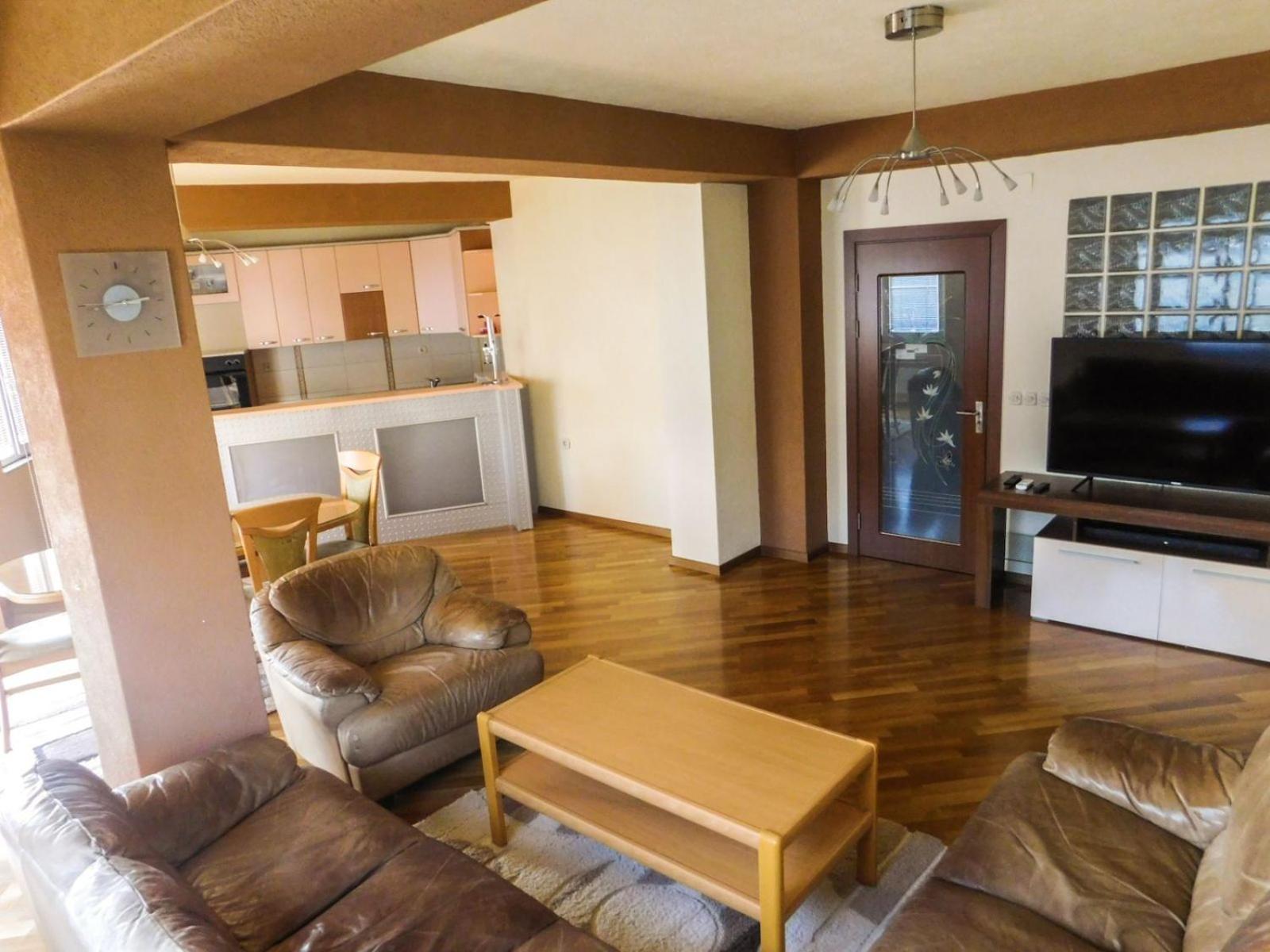 Luxe Apartment