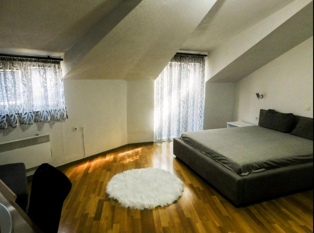 Luxe Apartment