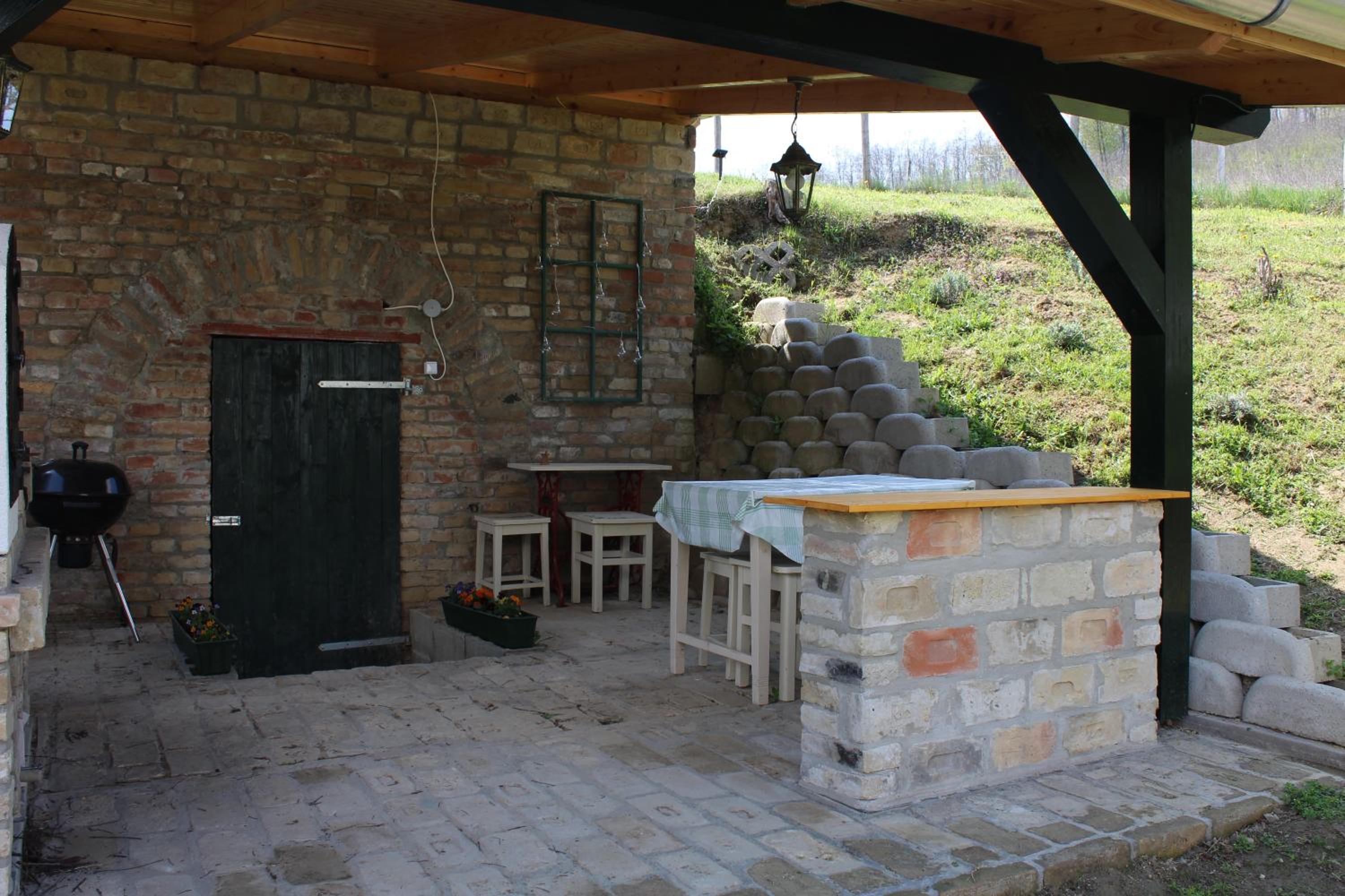 Photo 44