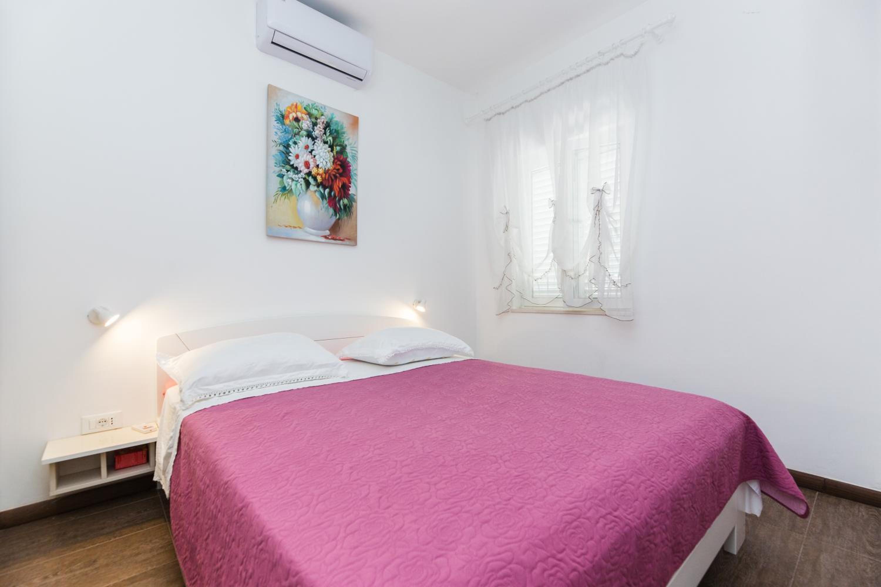 Kastela Agneza Apartment (2+1) near SplitAirport view 4