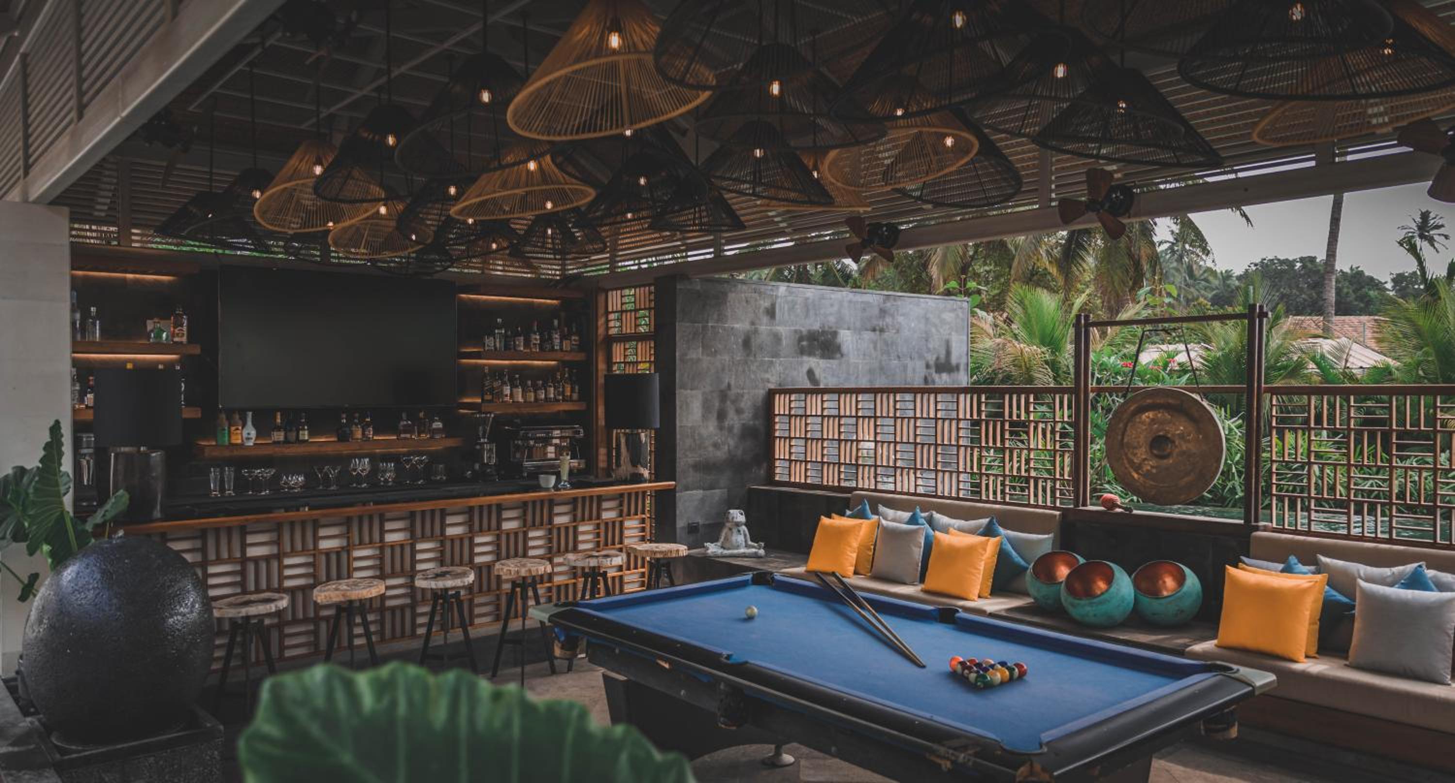lounge