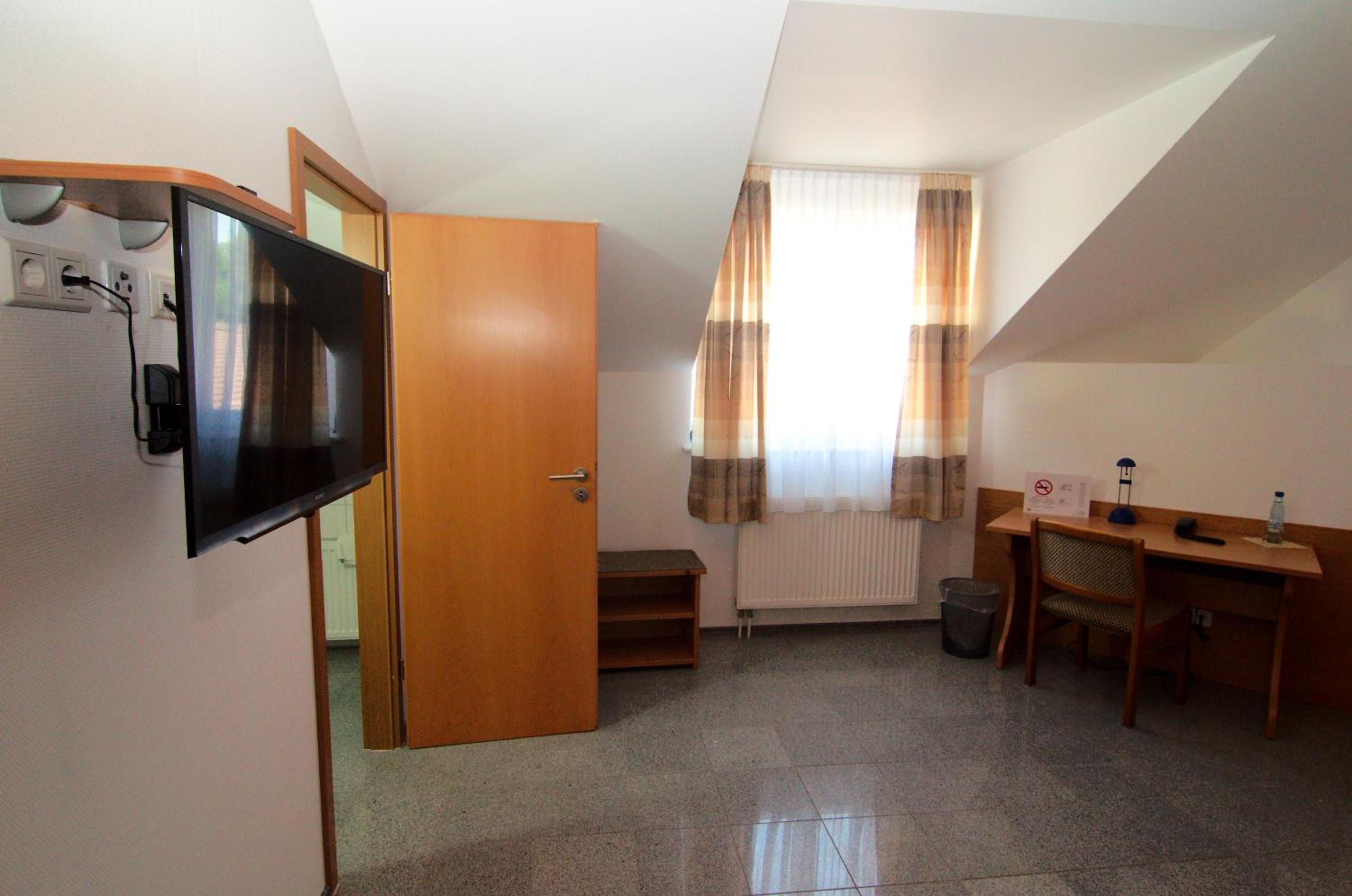 Messe-Hotel "Waldruhe", photo 4