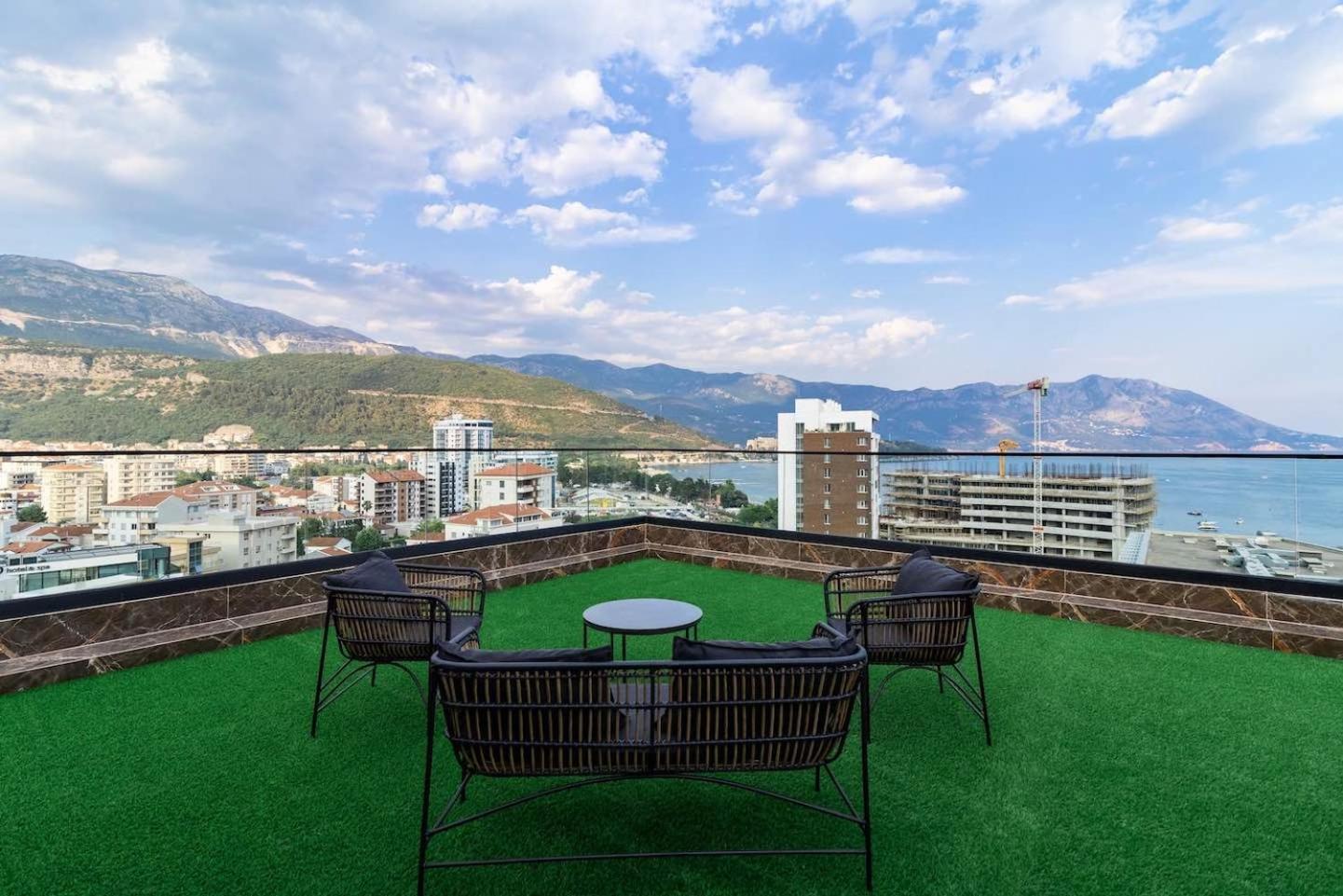 Victoria Residence Apartments view 2