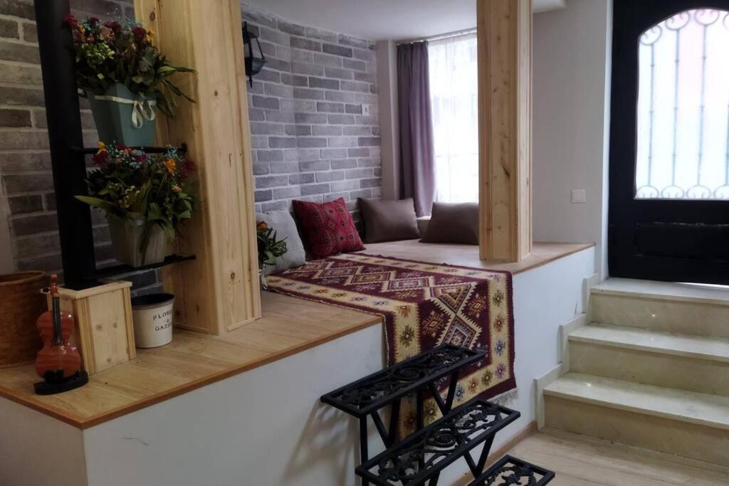 Cozy Apartment in the Center of Tbilisi