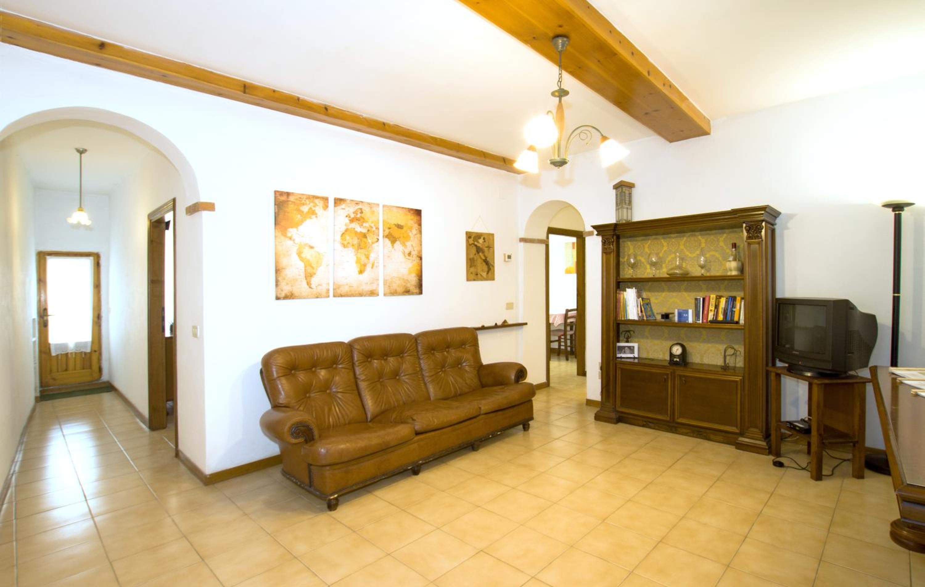 Cheap Apartment in The Old Village photo 2