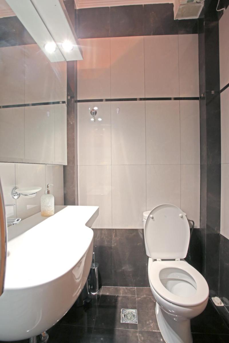 Apartment near the Sea and Athens Airport view 5