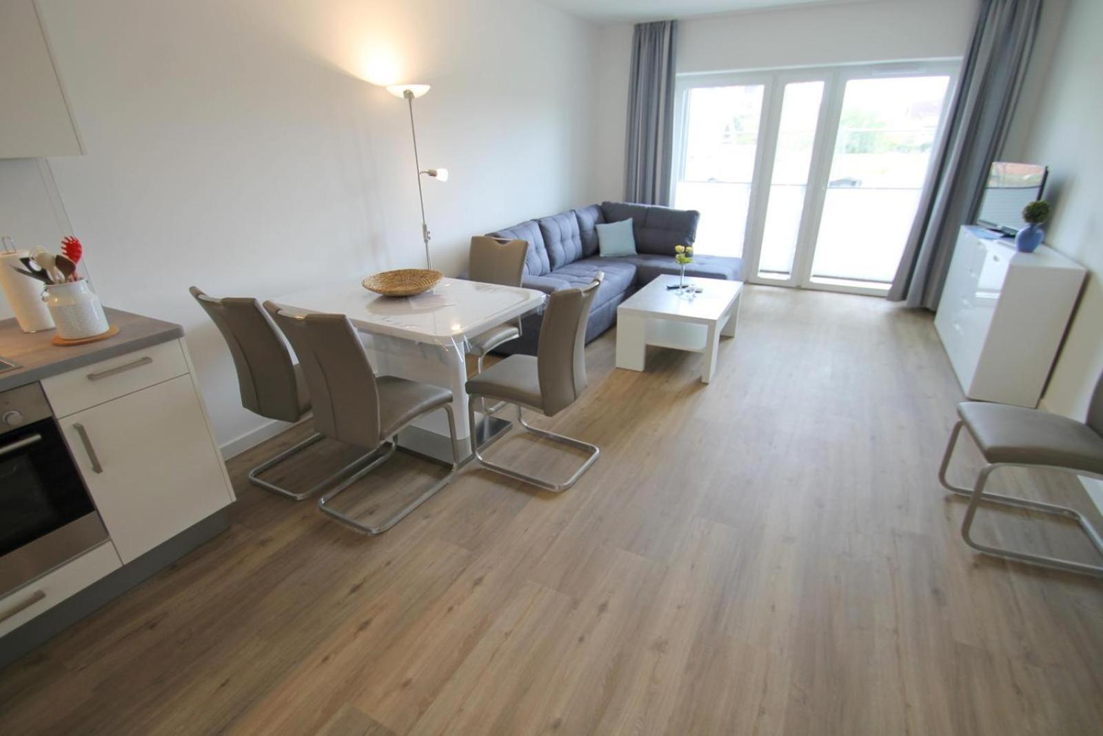 2102 - Strandwiese view 2