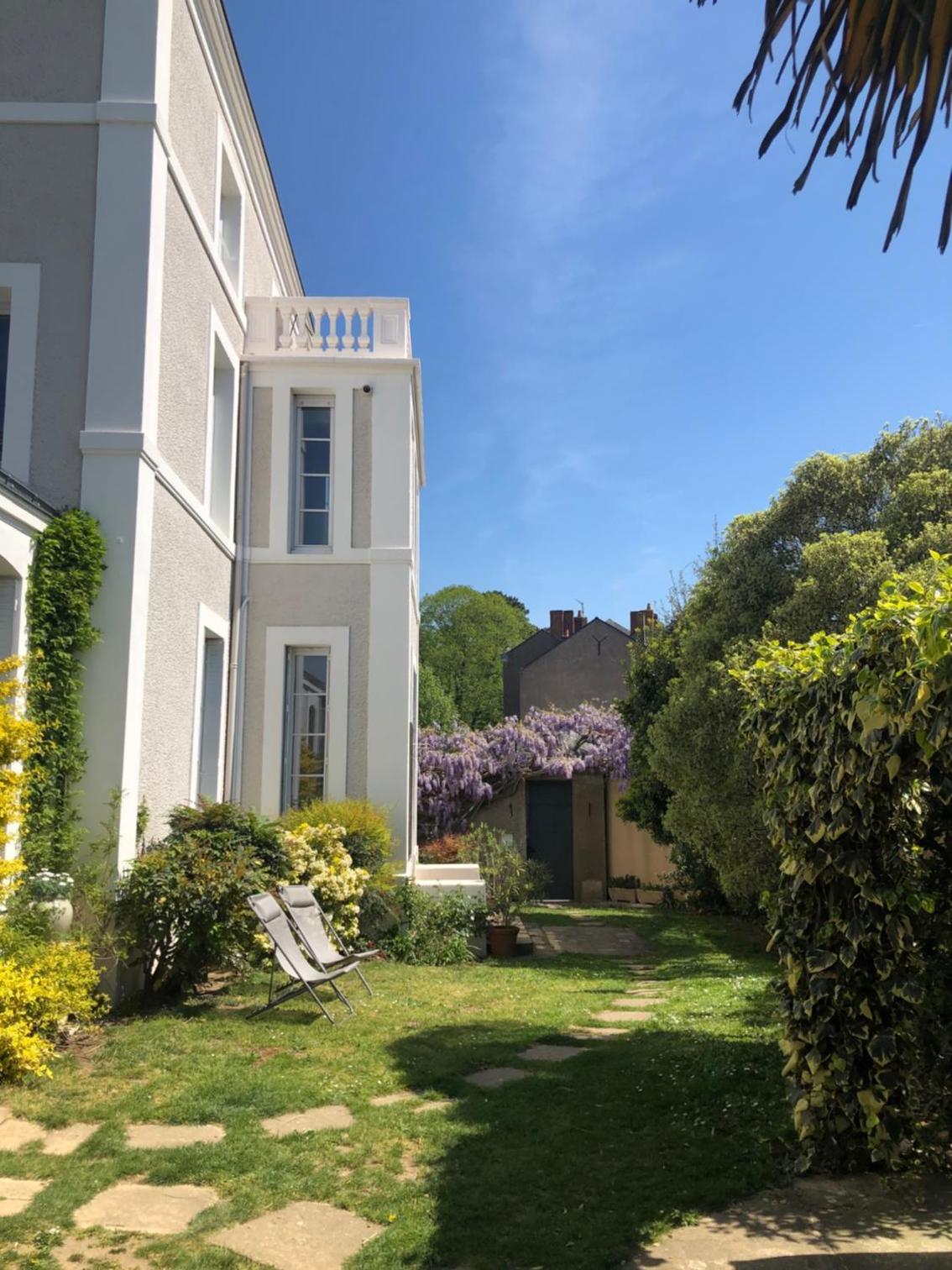 Maison Latour view 4