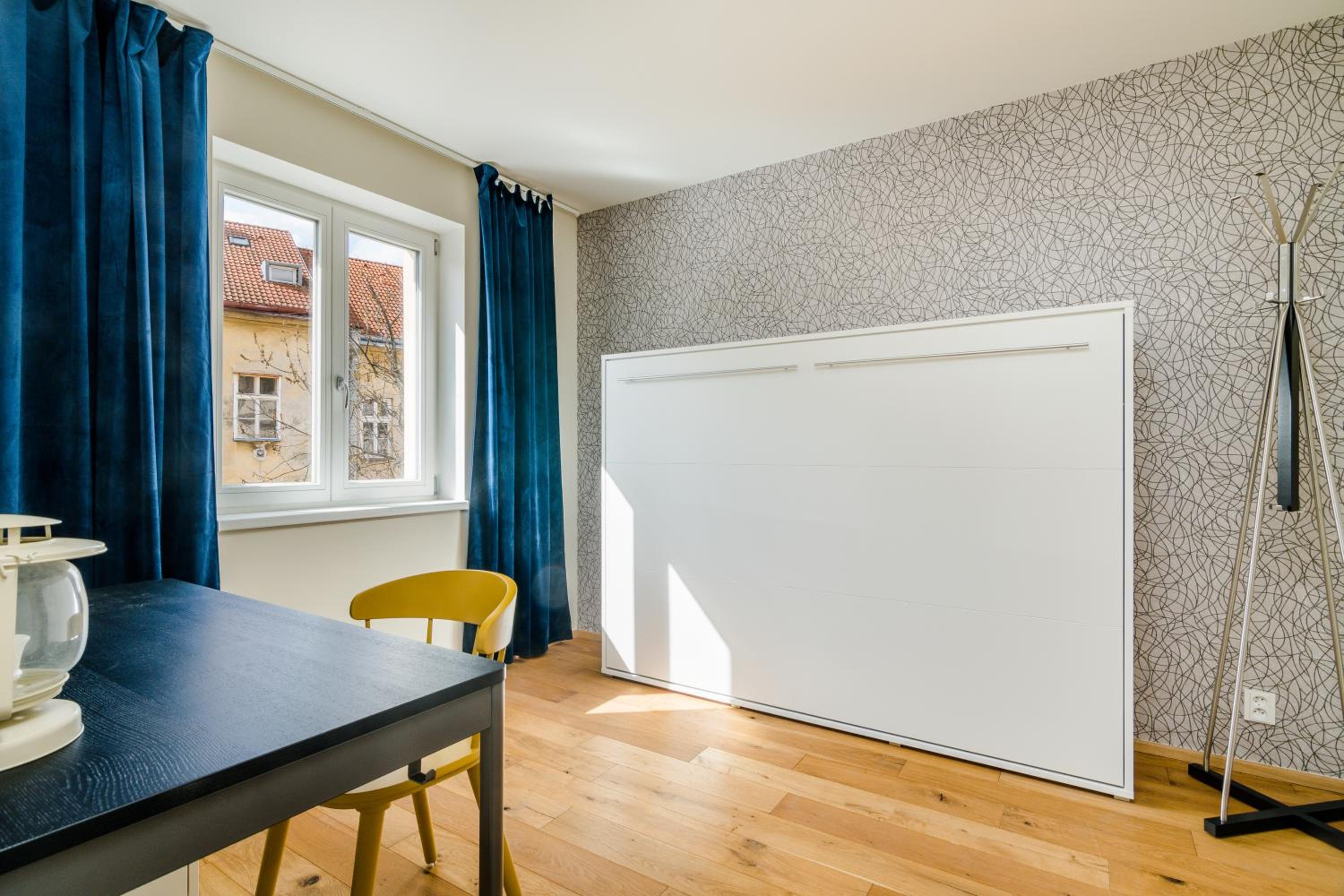 Prague Days - Premium Loft with AC & View of the Žižkov Tower from Spacious Terrace