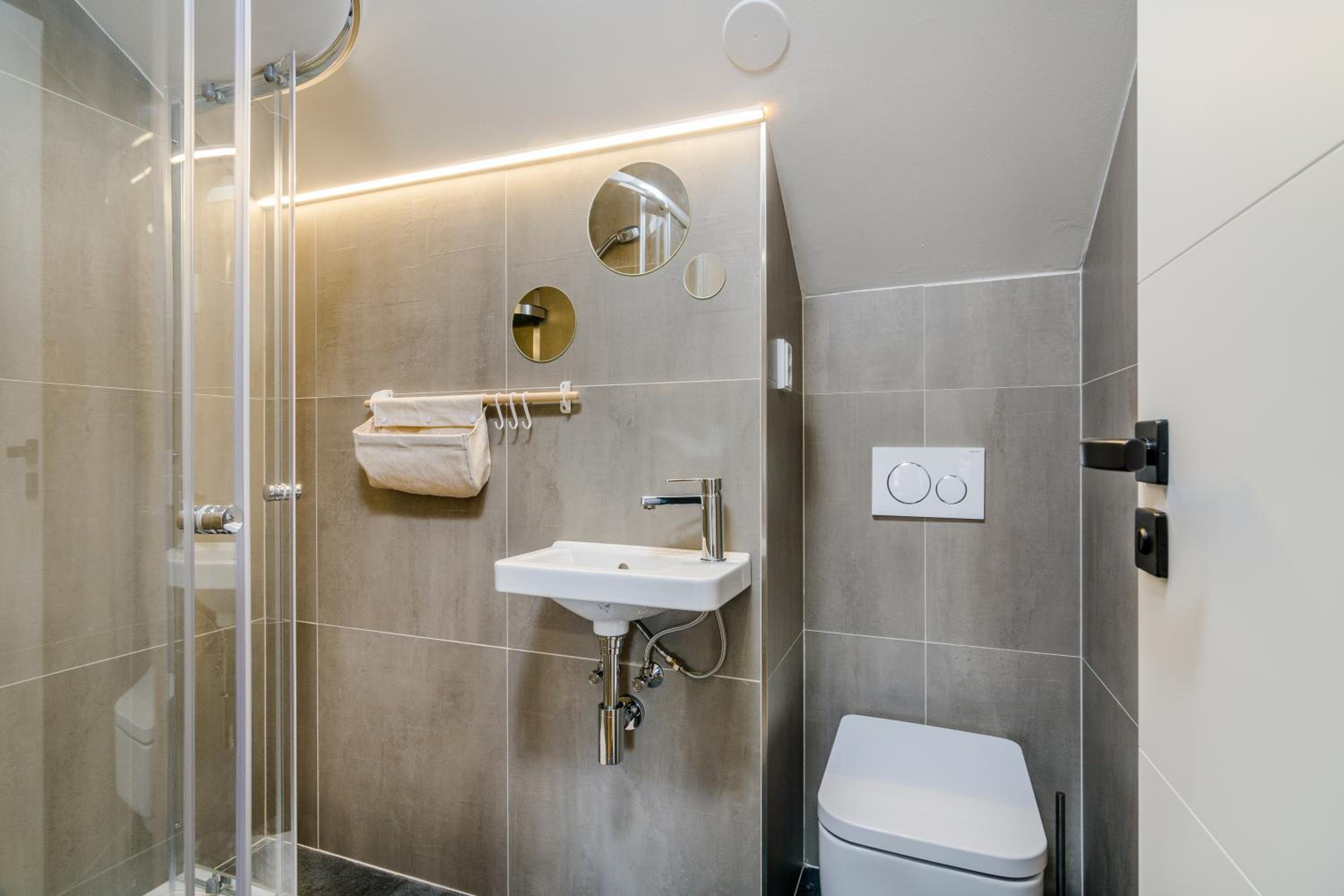 Prague Days - Premium Loft with AC & View of the Žižkov Tower from Spacious Terrace