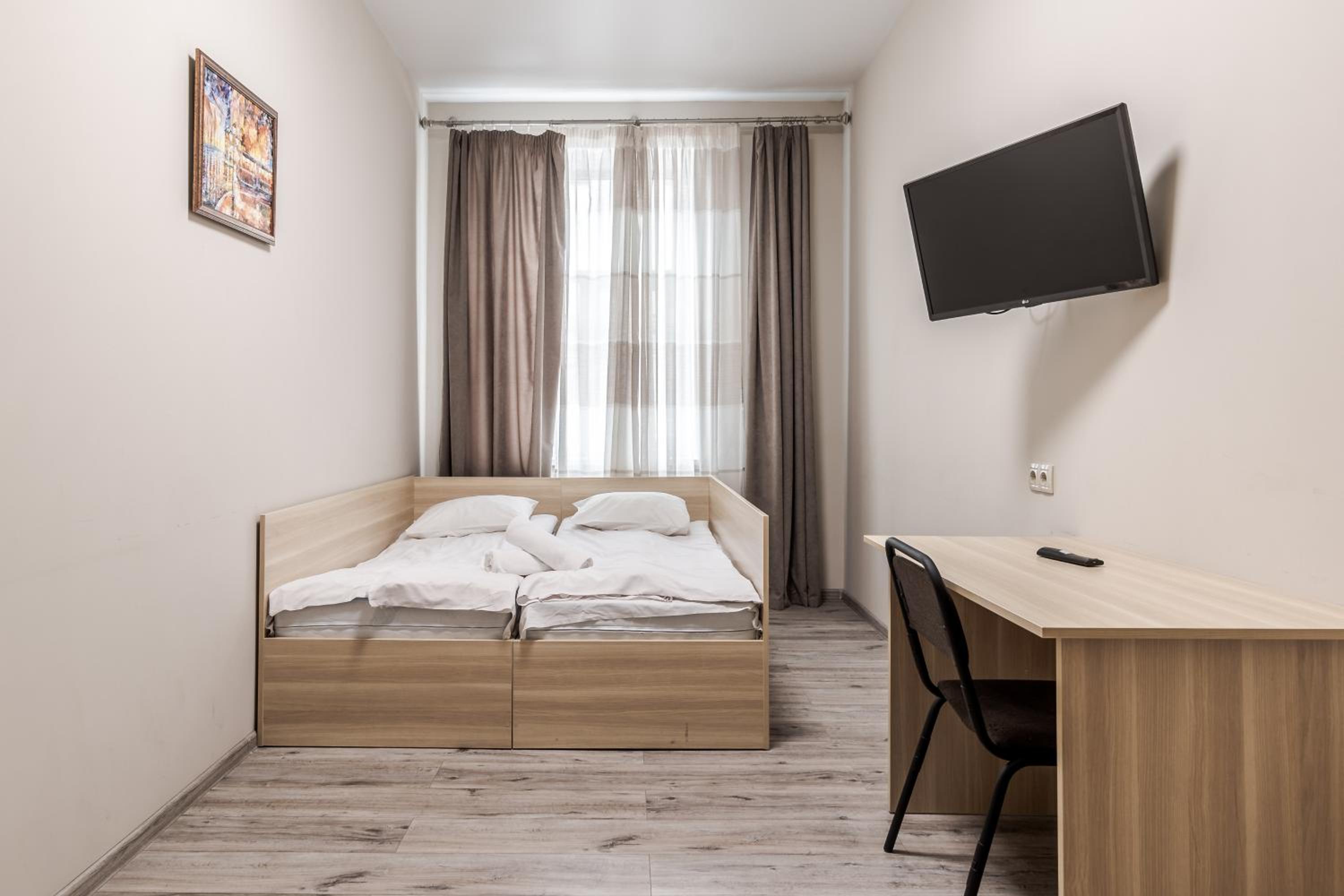 Creamy apartment view 3
