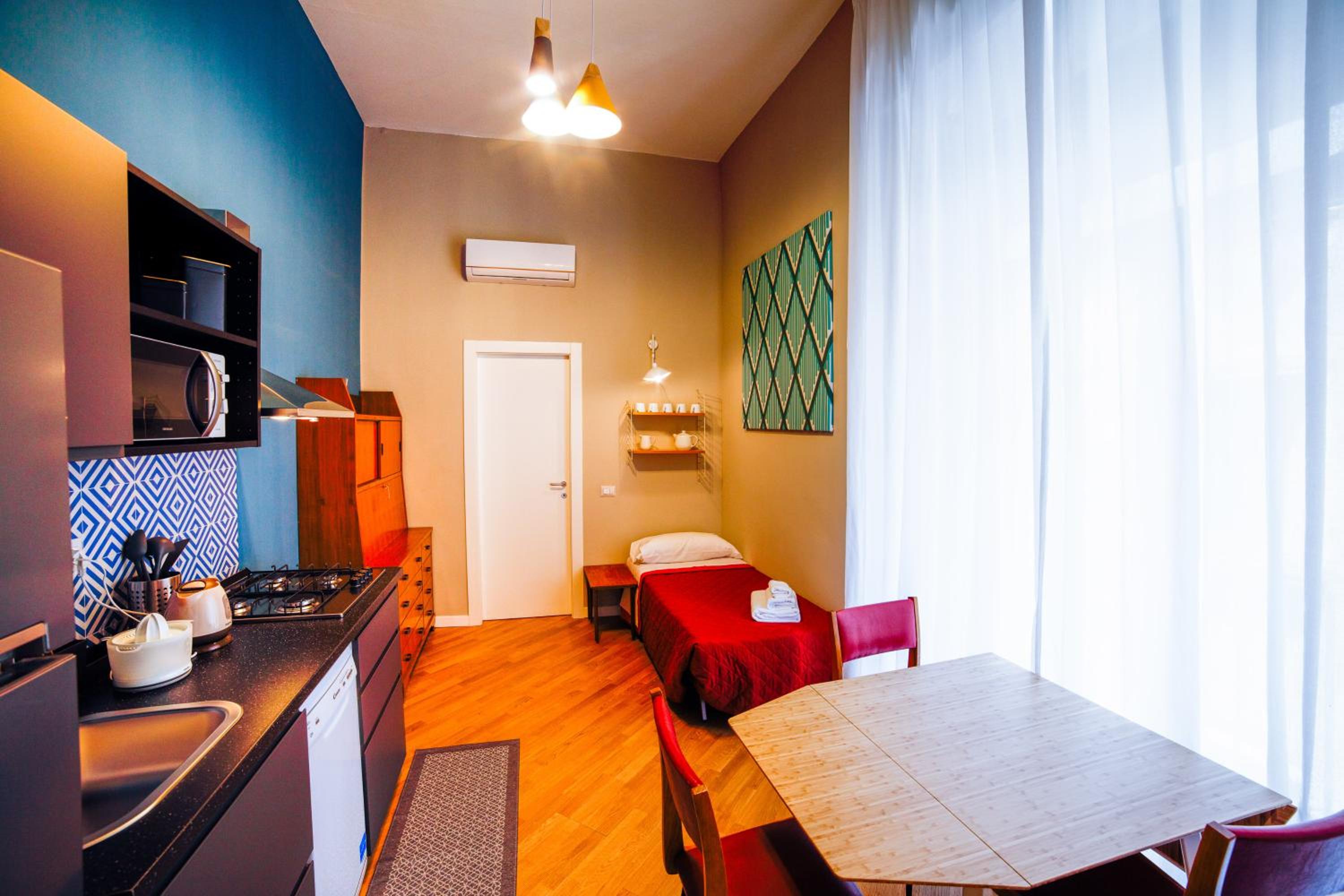 Design Apartments next Bellini Square