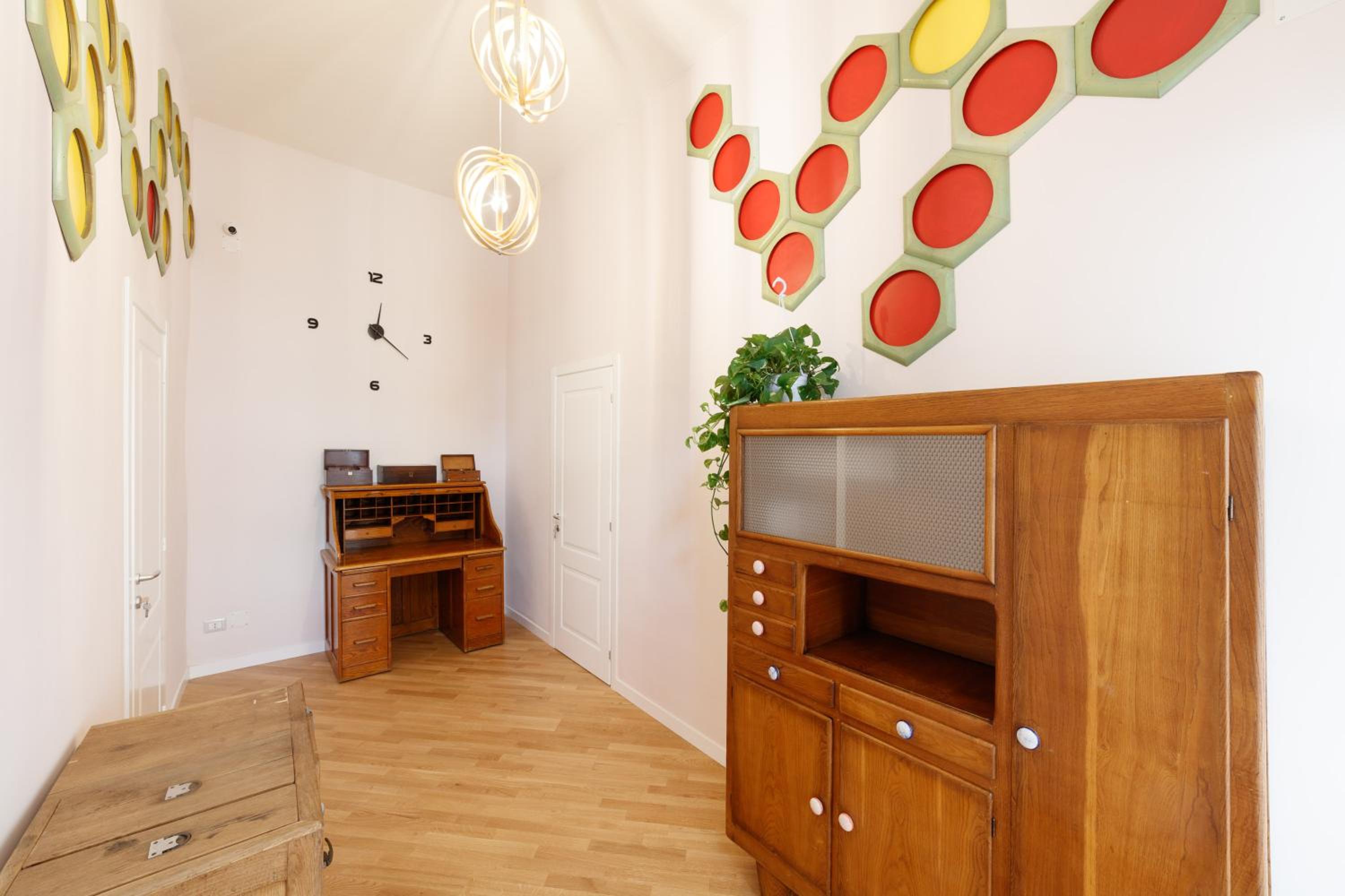 Design Apartments next Bellini Square