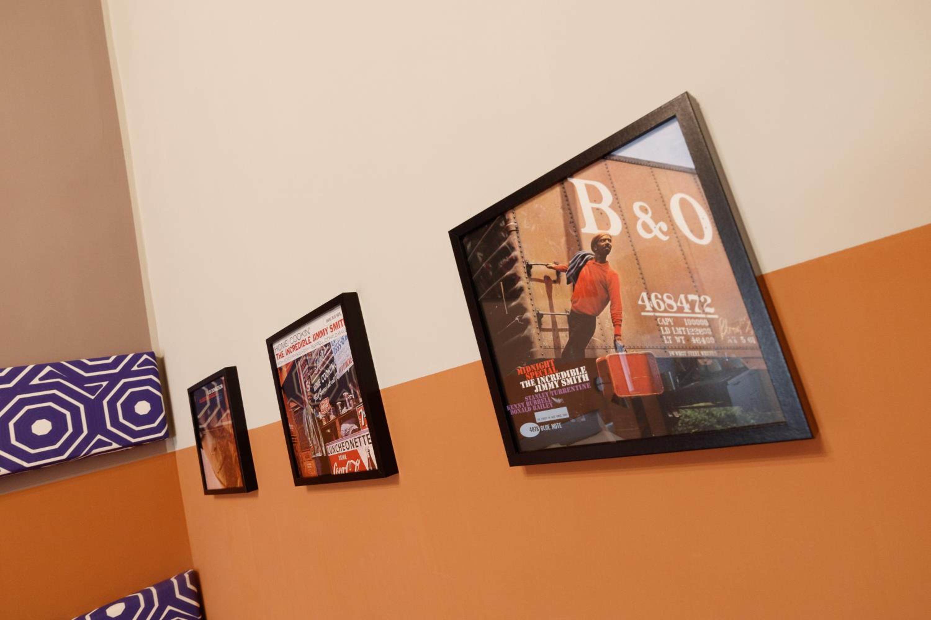 Design Apartments next Bellini Square