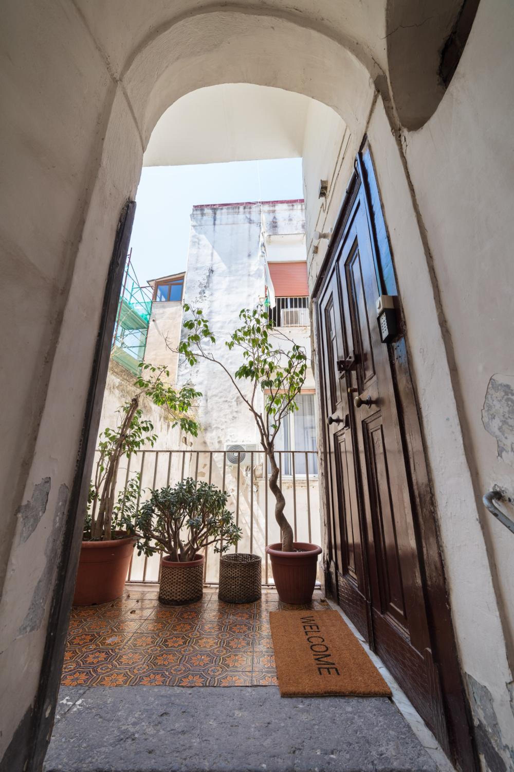 Design Apartments next Bellini Square