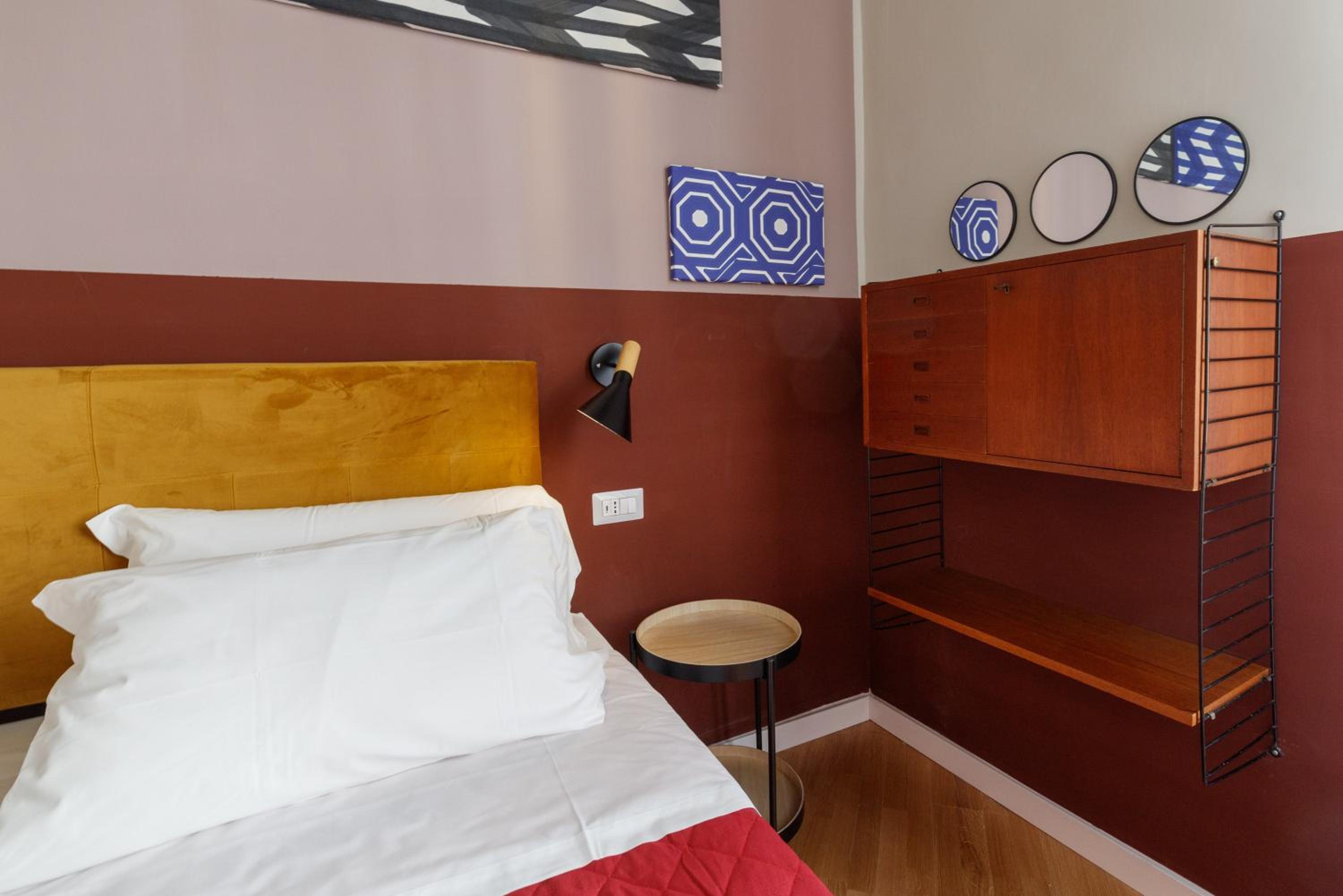 Design Apartments next Bellini Square