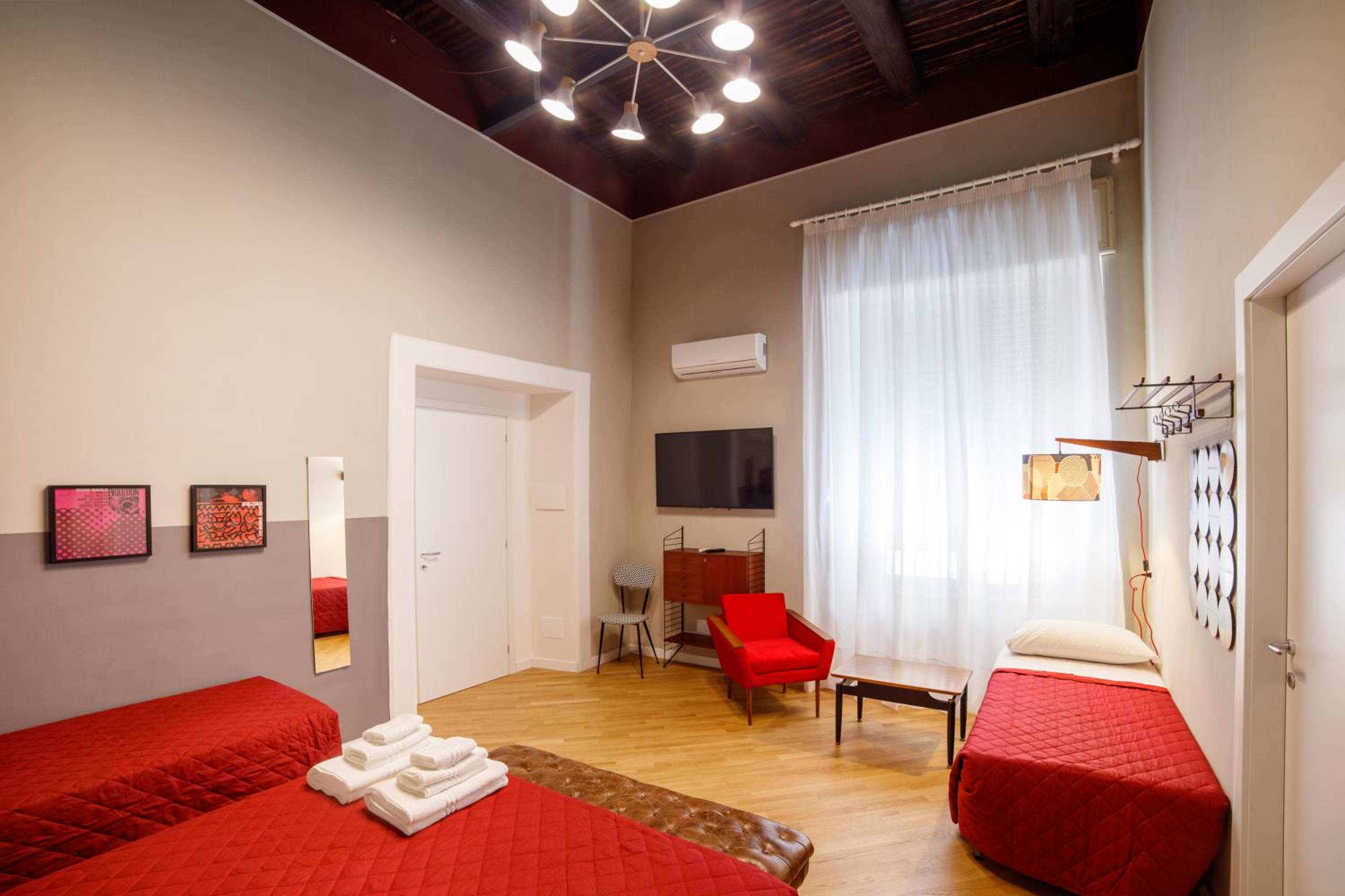 Design Apartments next Bellini Square