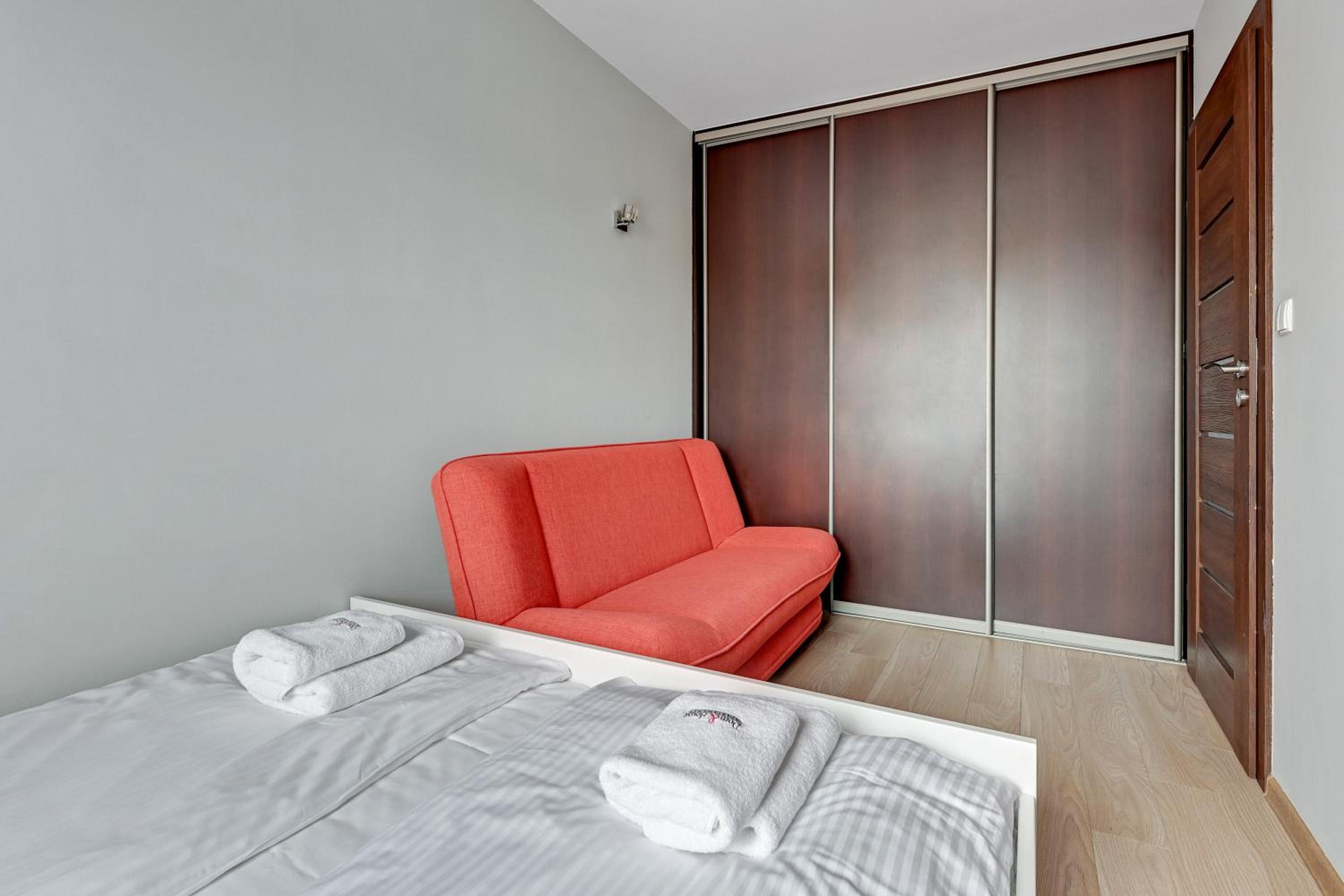 Sunrise apartments close to the beach & by Noclegi Renters