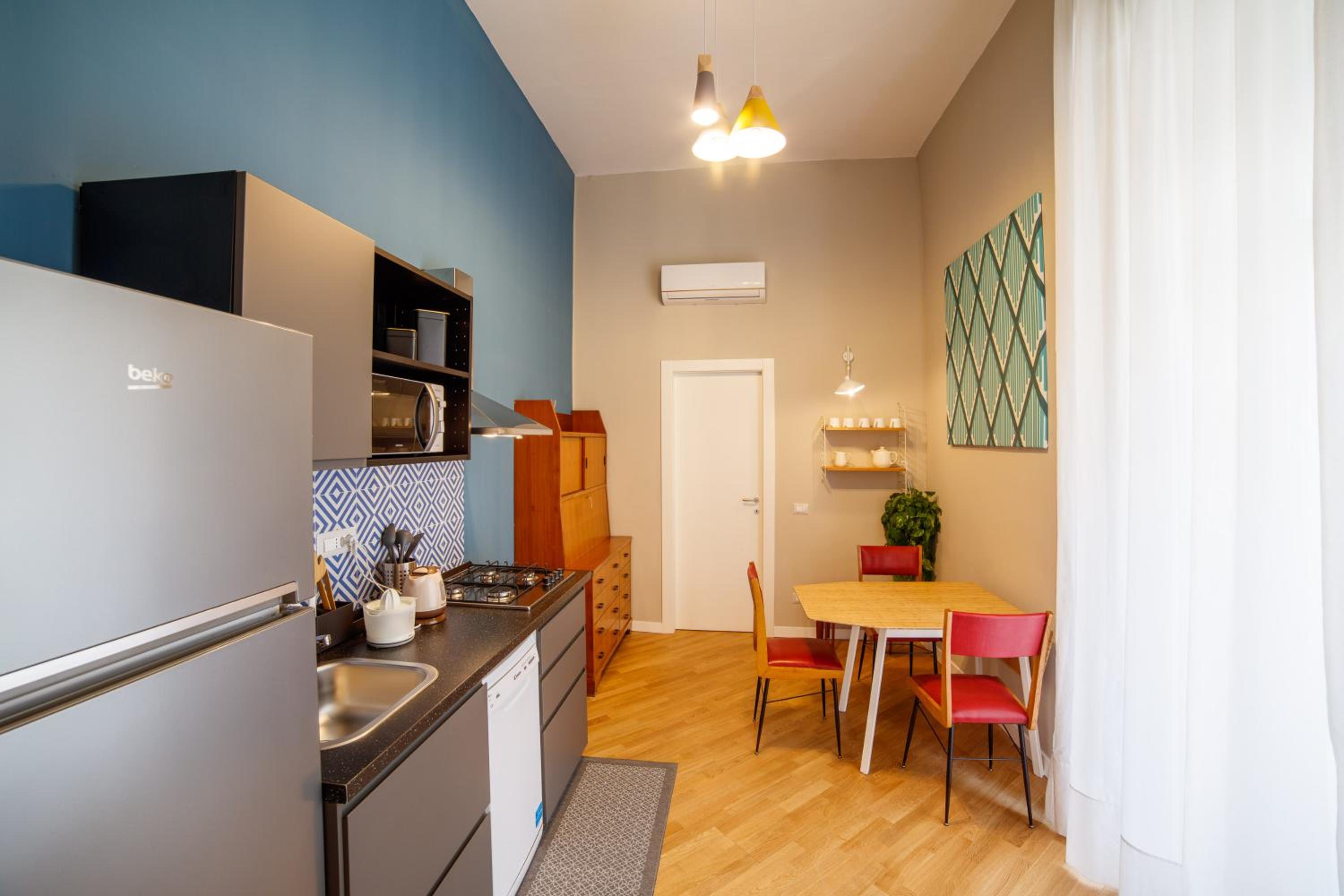 Design Apartments next Bellini Square