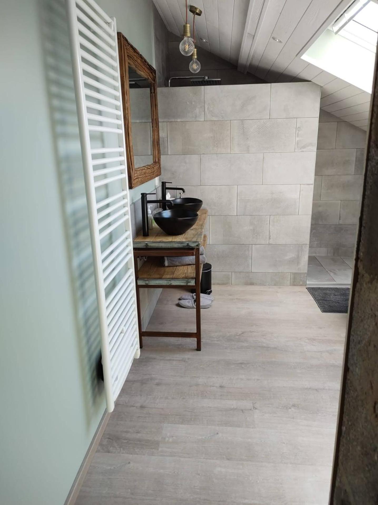 B&B Le Nid Doux (Vresse-Sur-Semois/Chairière)