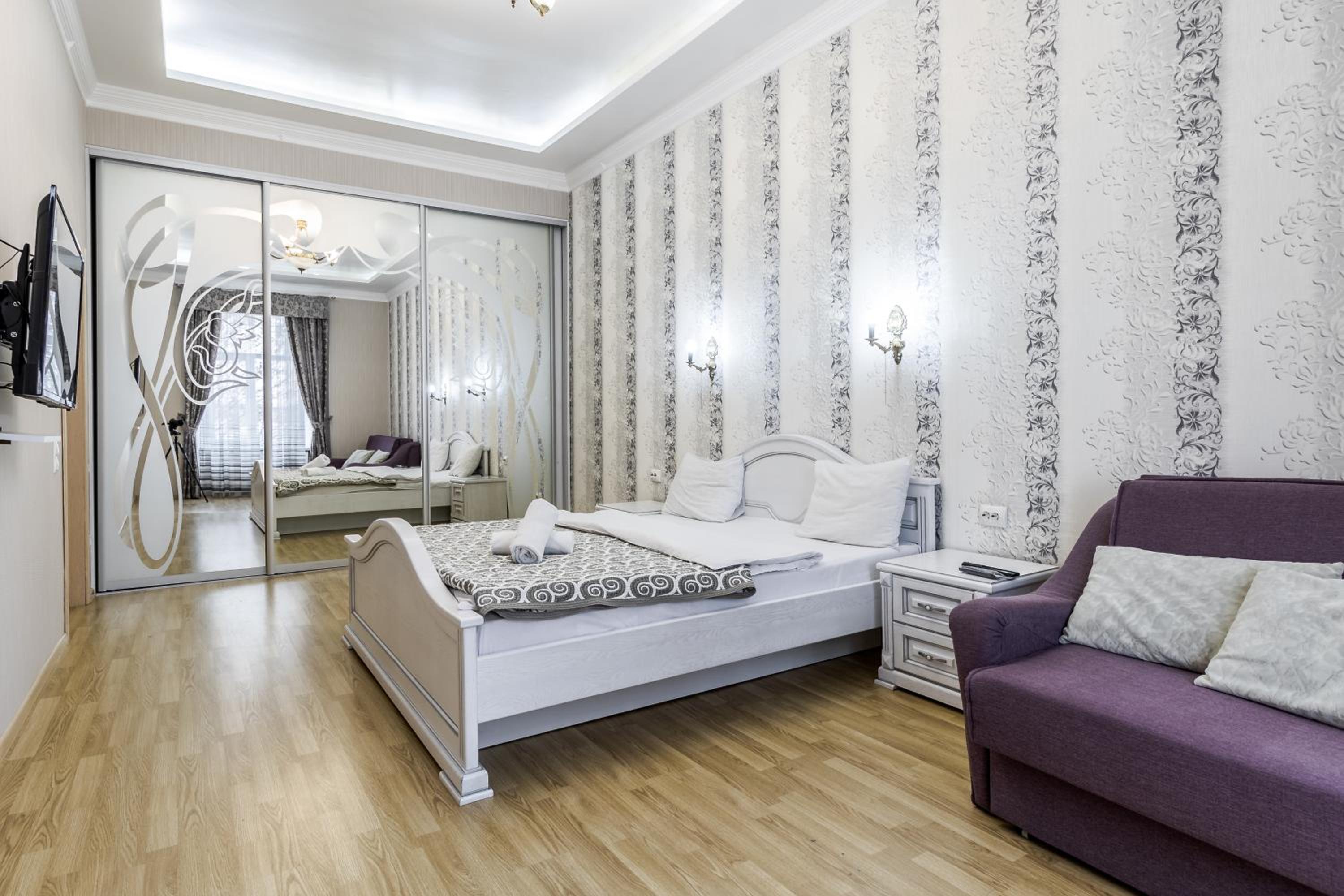 Vynnychenka apartment view 4
