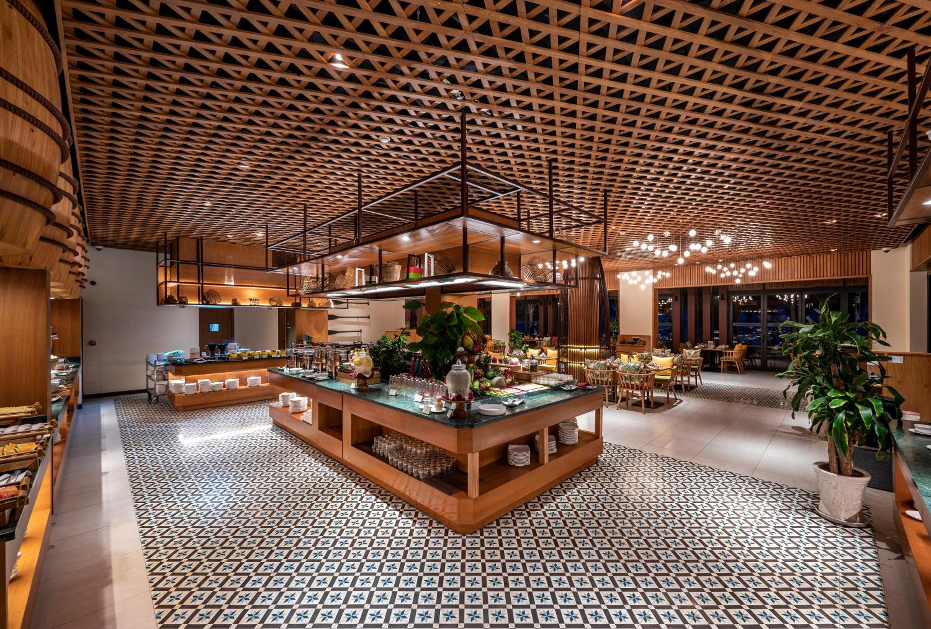 Dusit Princess Moonrise Beach Resort