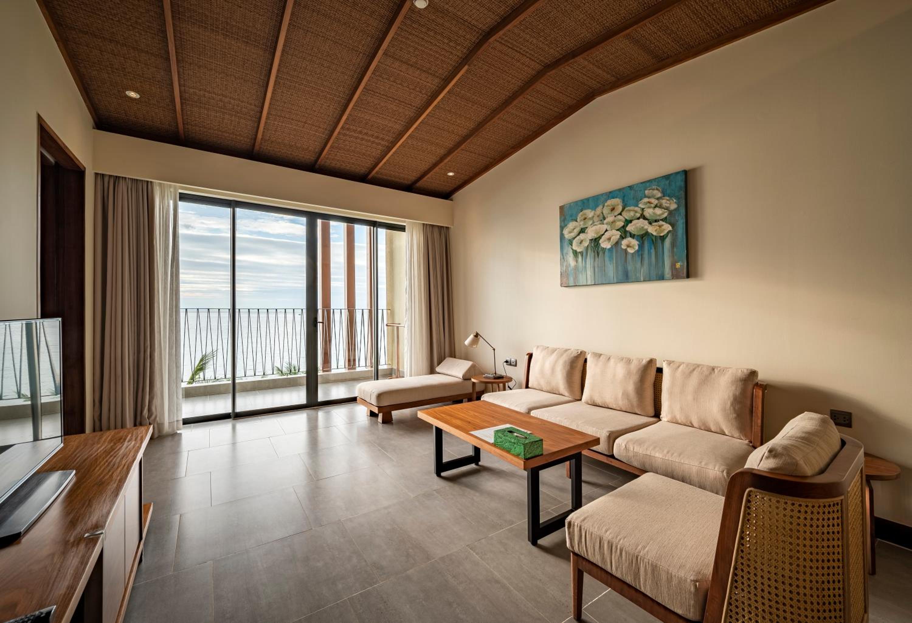 Dusit Princess Moonrise Beach Resort