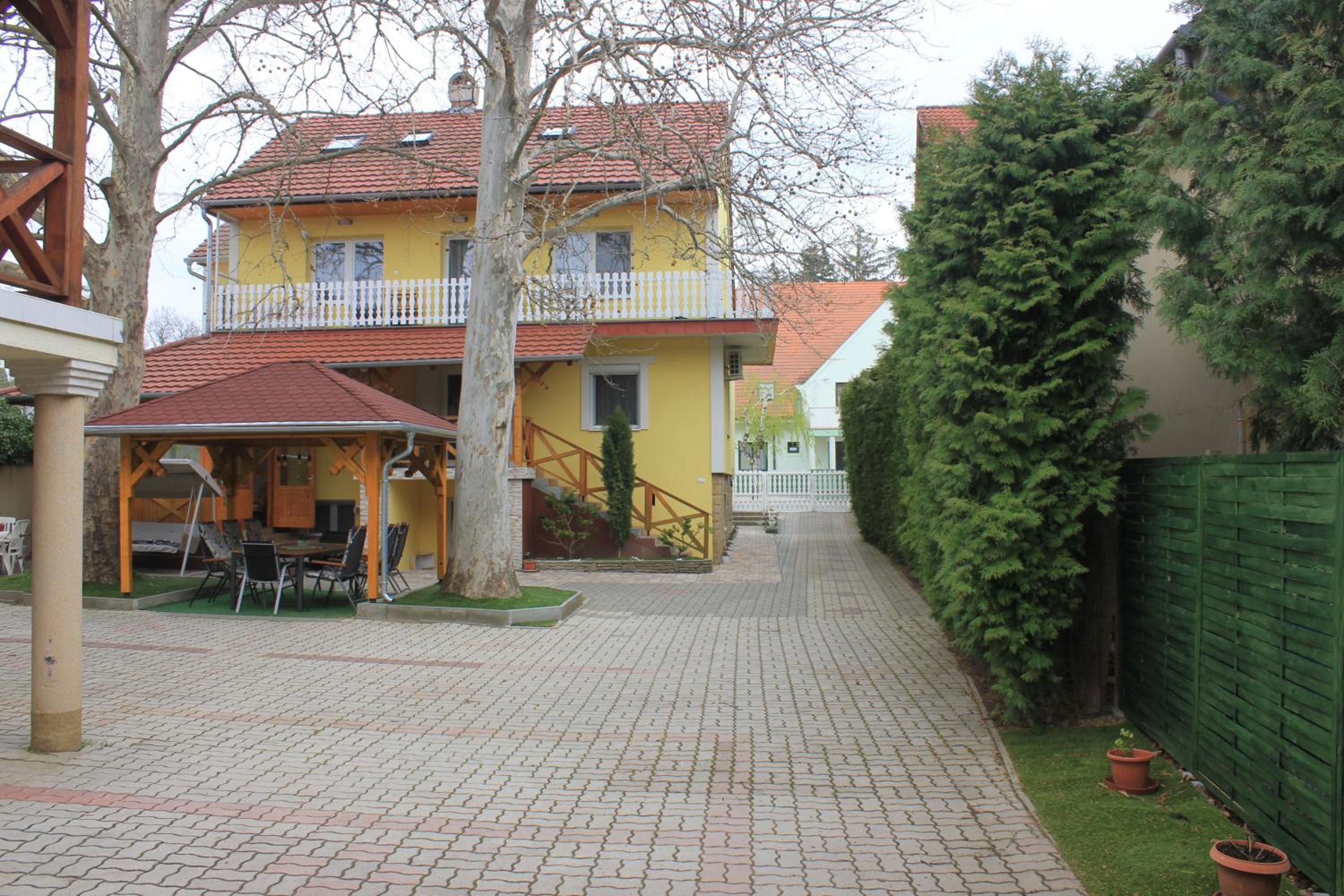 Photo 40