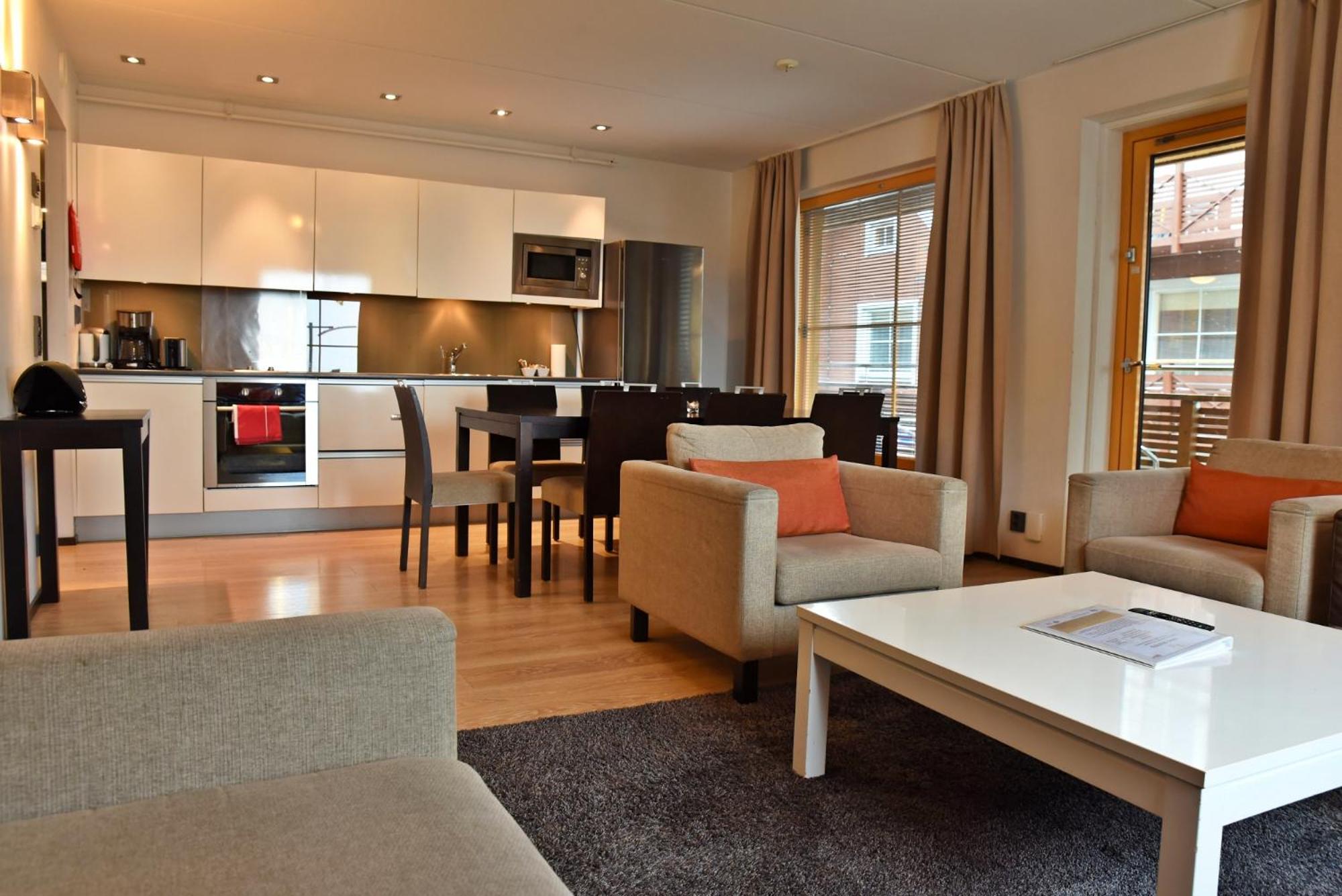 Levi Suites Levi Gold