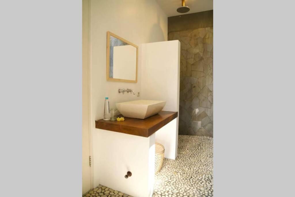 Dwipa Peaceful, spacious 2 bedroom villa view 2