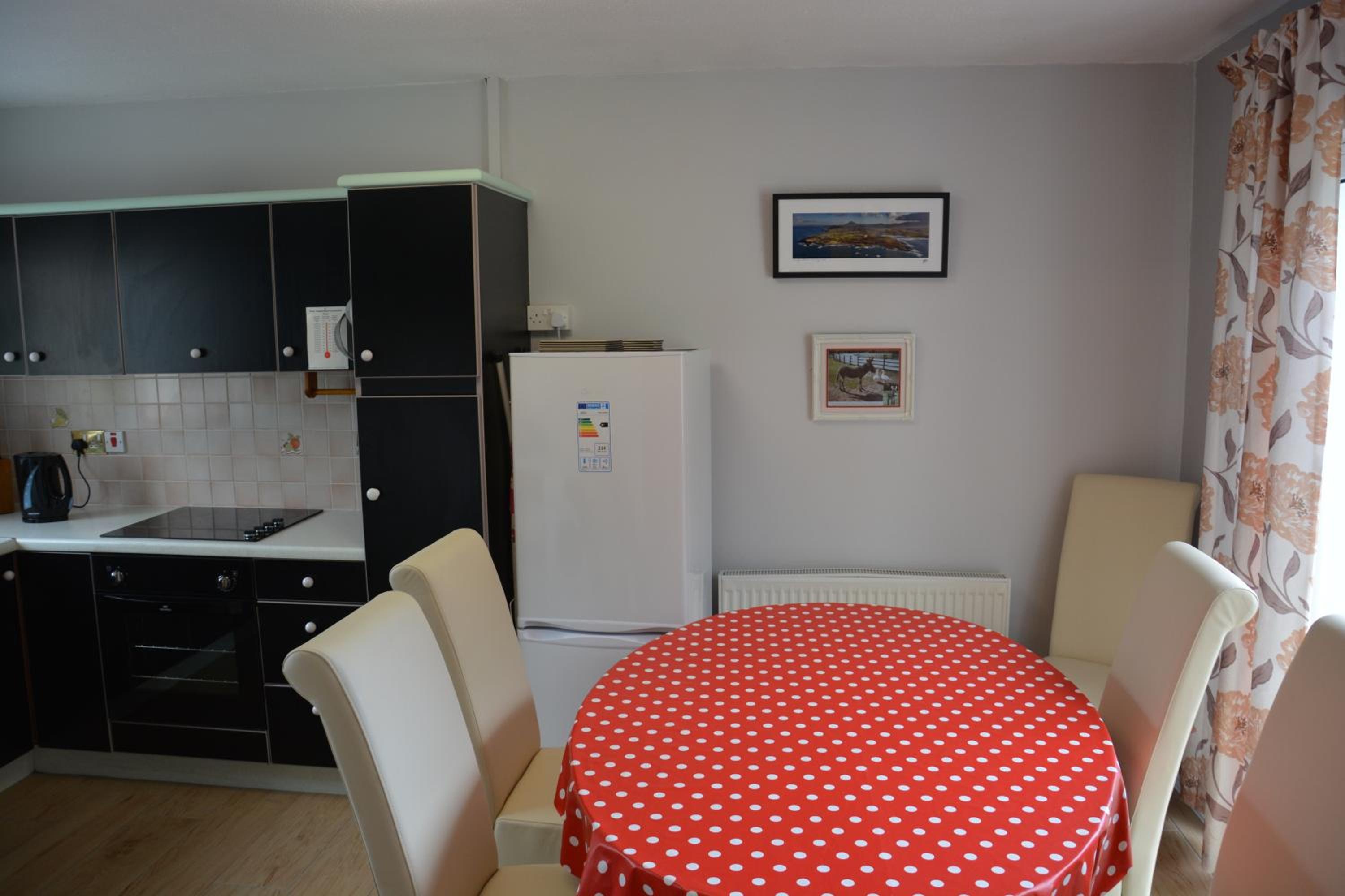 Aghadoe Country Cottage view 4