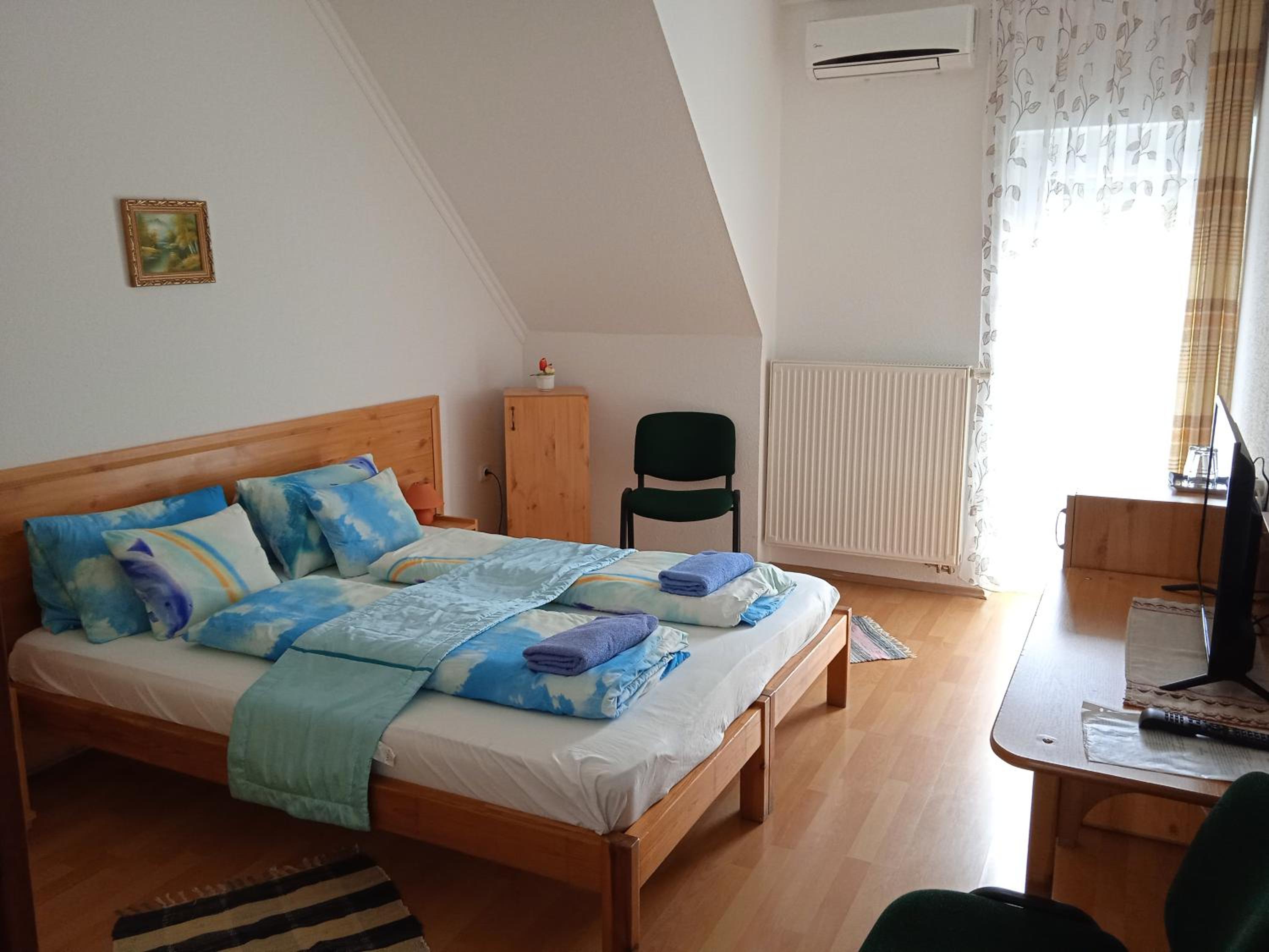 Photo 24