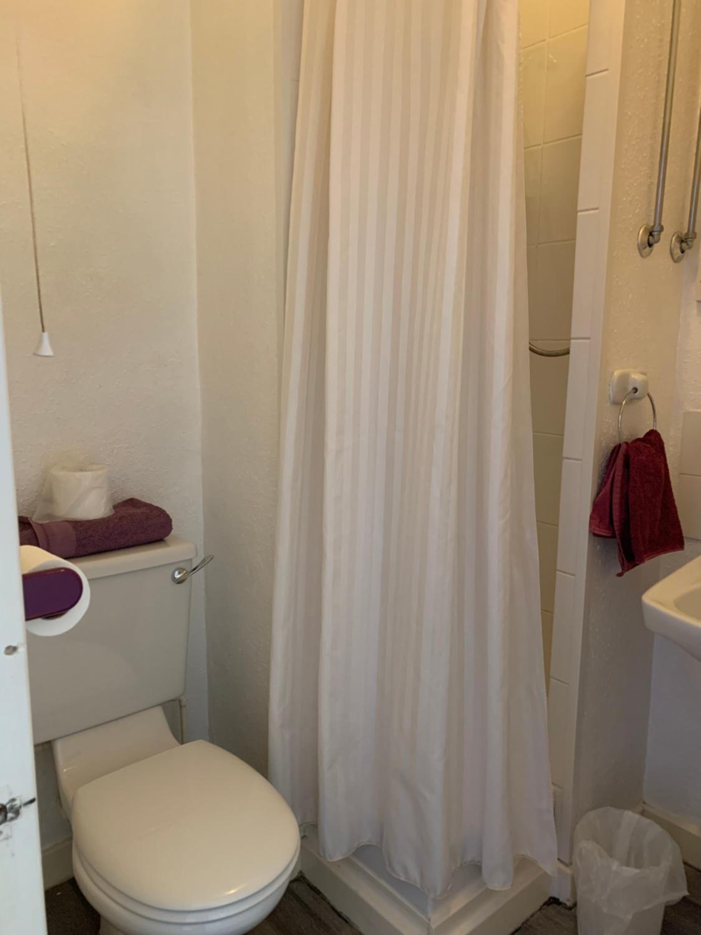 Alondra Hotel