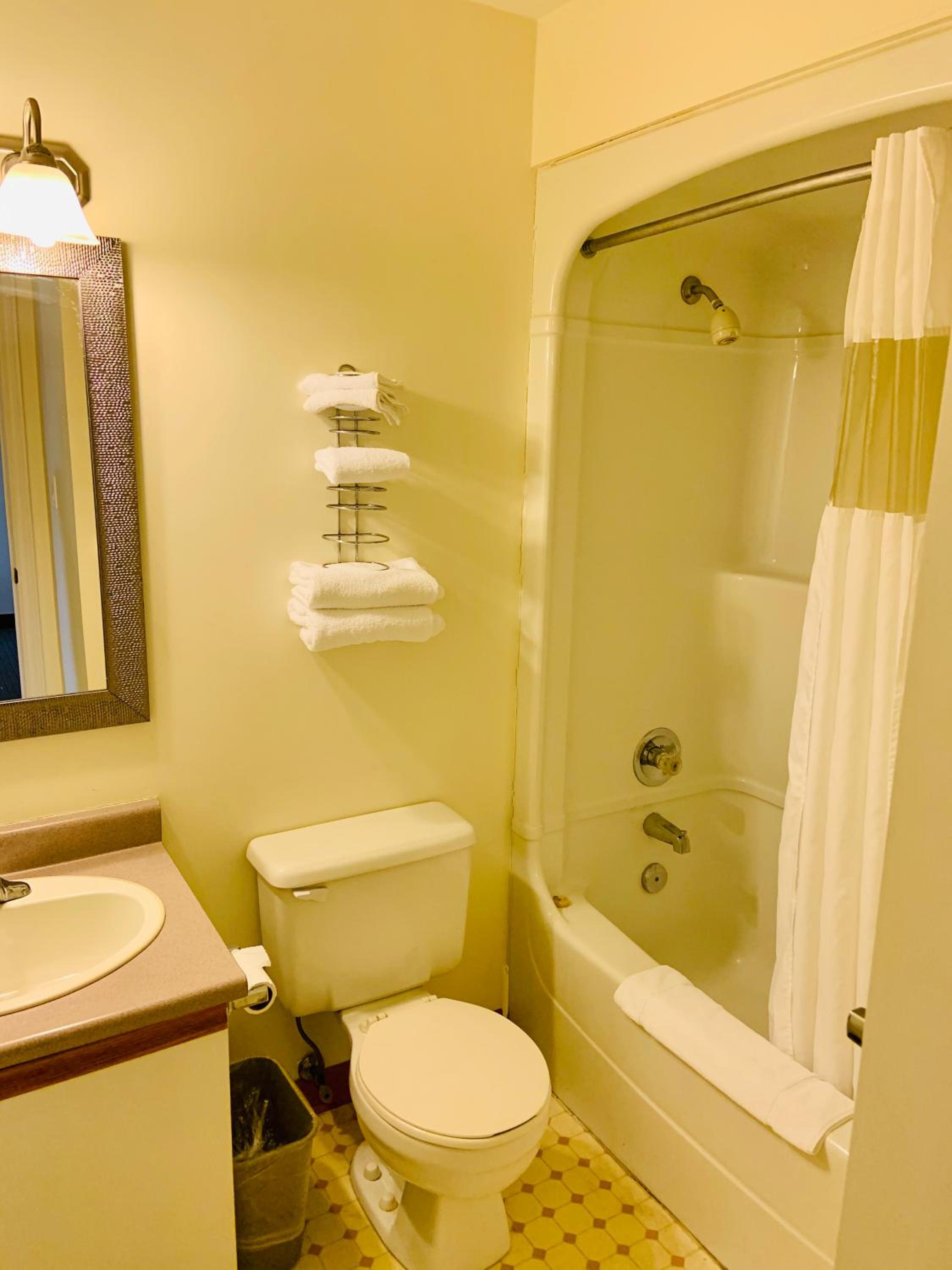Toronto Lakeshore Hotel