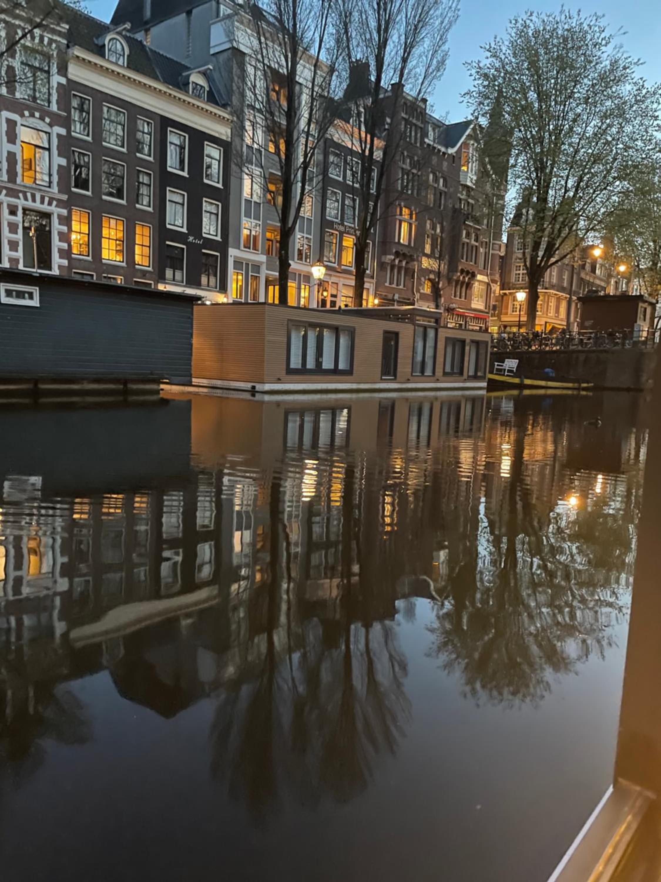 Houseboat Sophia