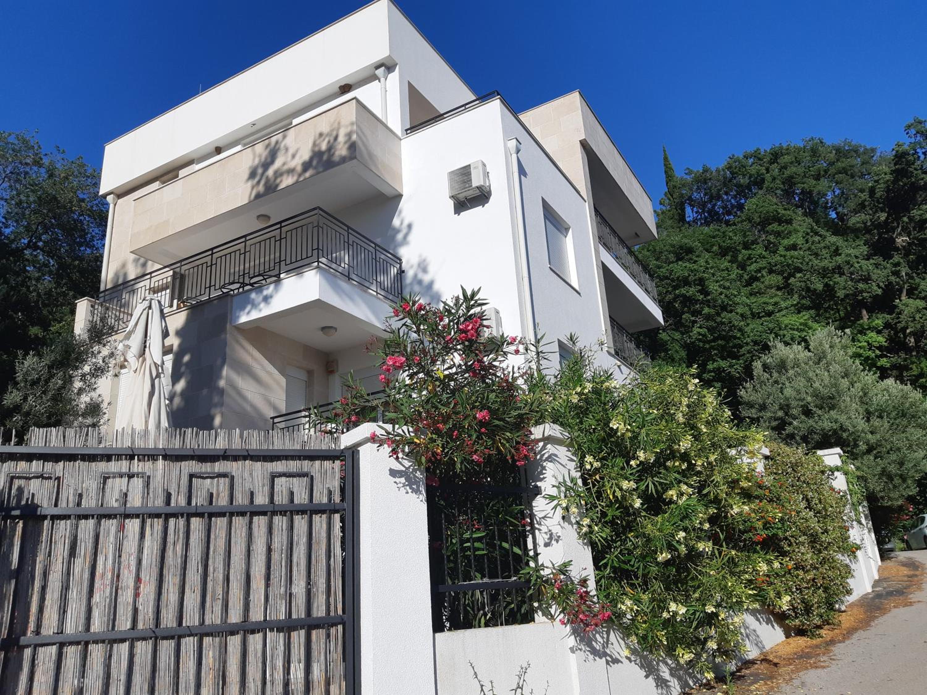 Apartments Villa Simonovic view 5
