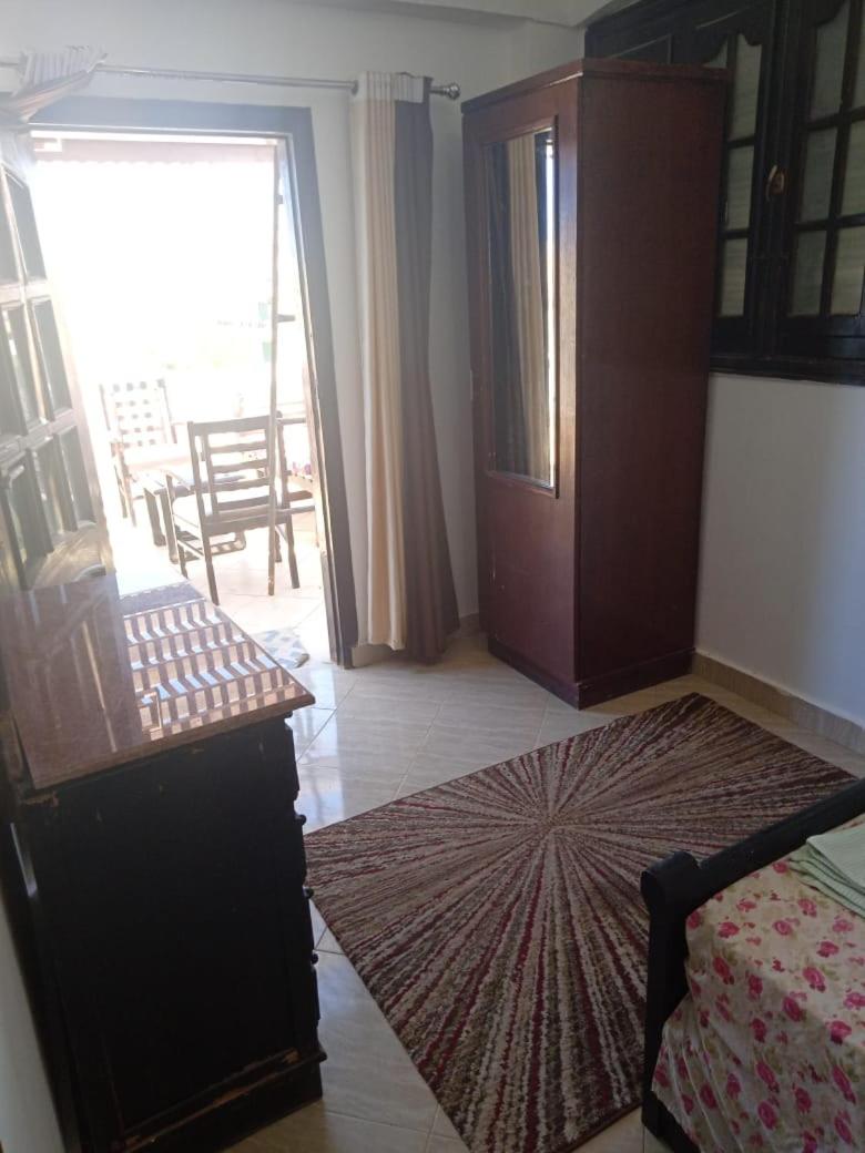 Roof 2 Bedrooms sea view Green Beach 150 view 4