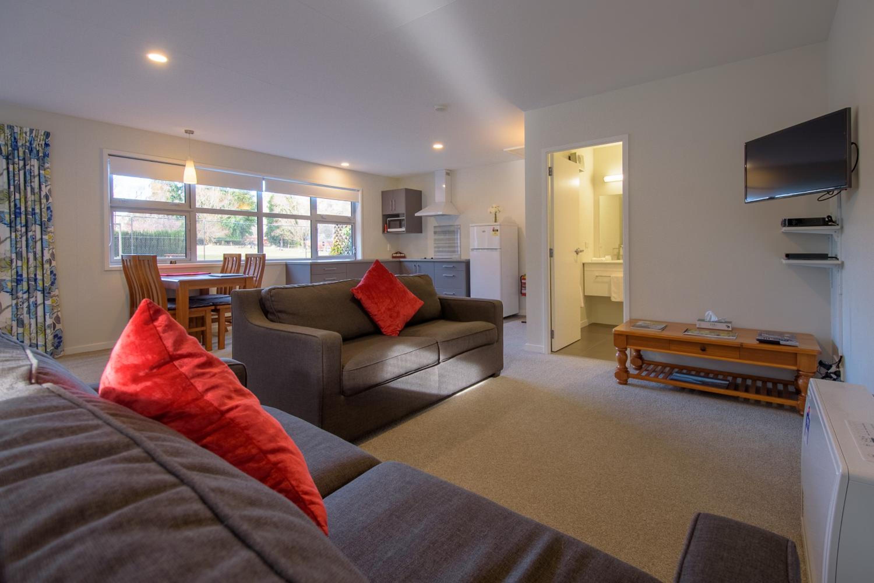 Resort Arrowtown view 4