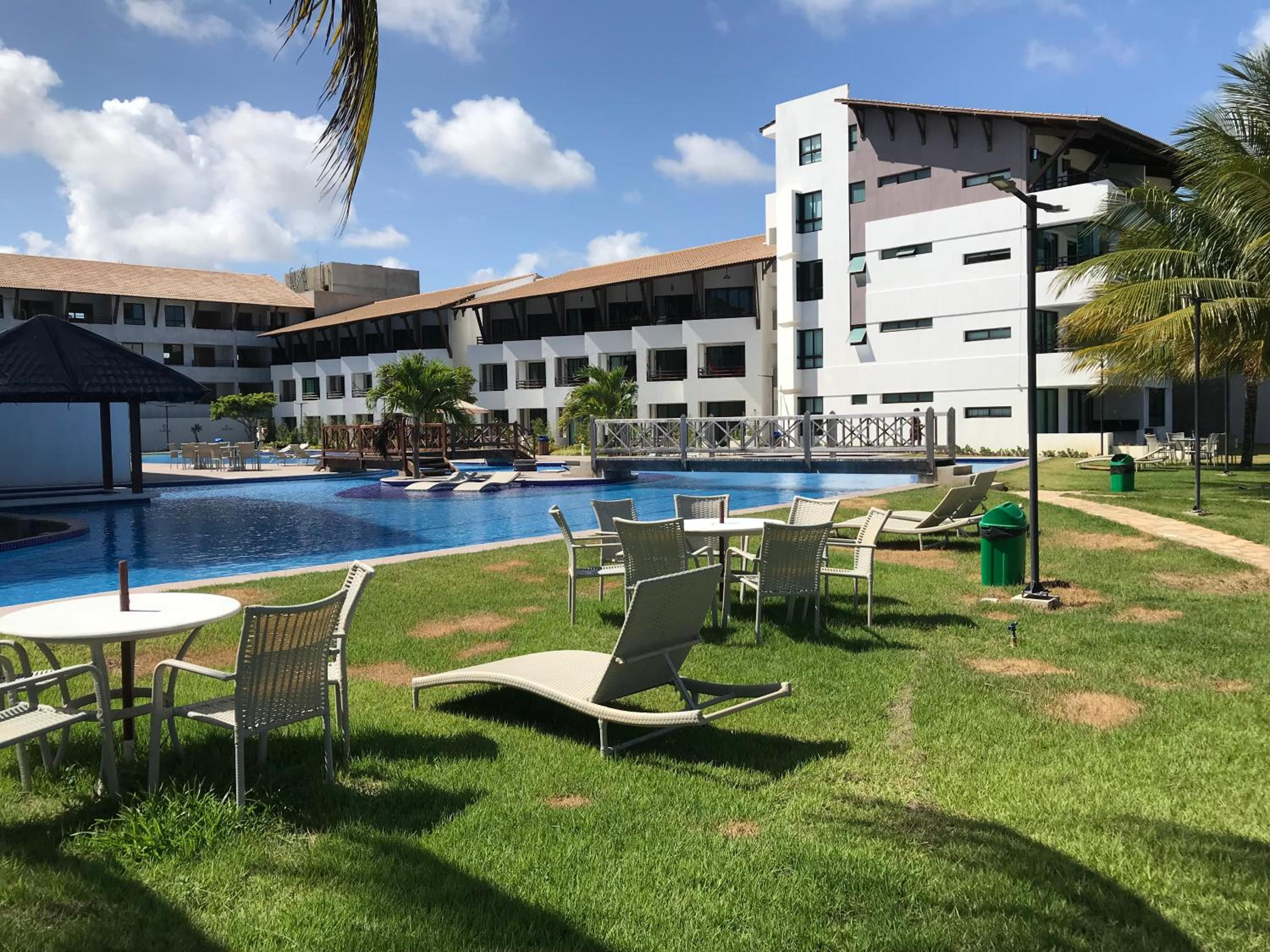 MAUÍ BEACH RESIDENCE - Beira-mar Tamandaré- Próximo a Igreja de São Pedro- PE