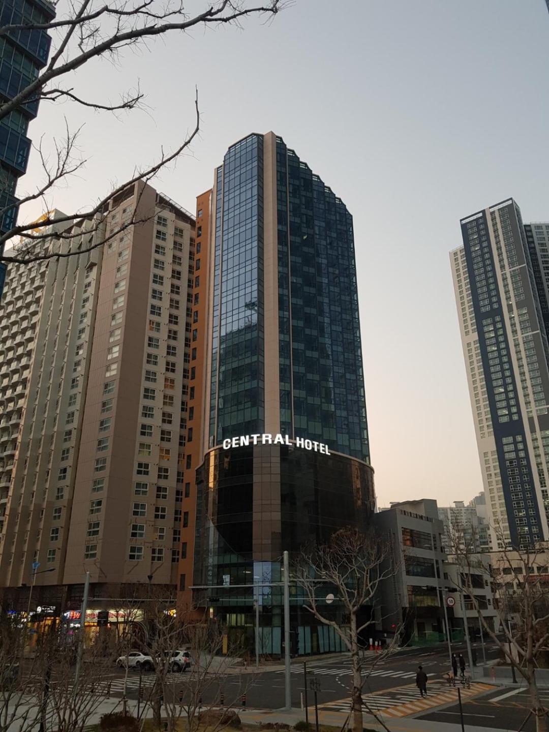 Hotel Haeundae Central Hotel - Image 1