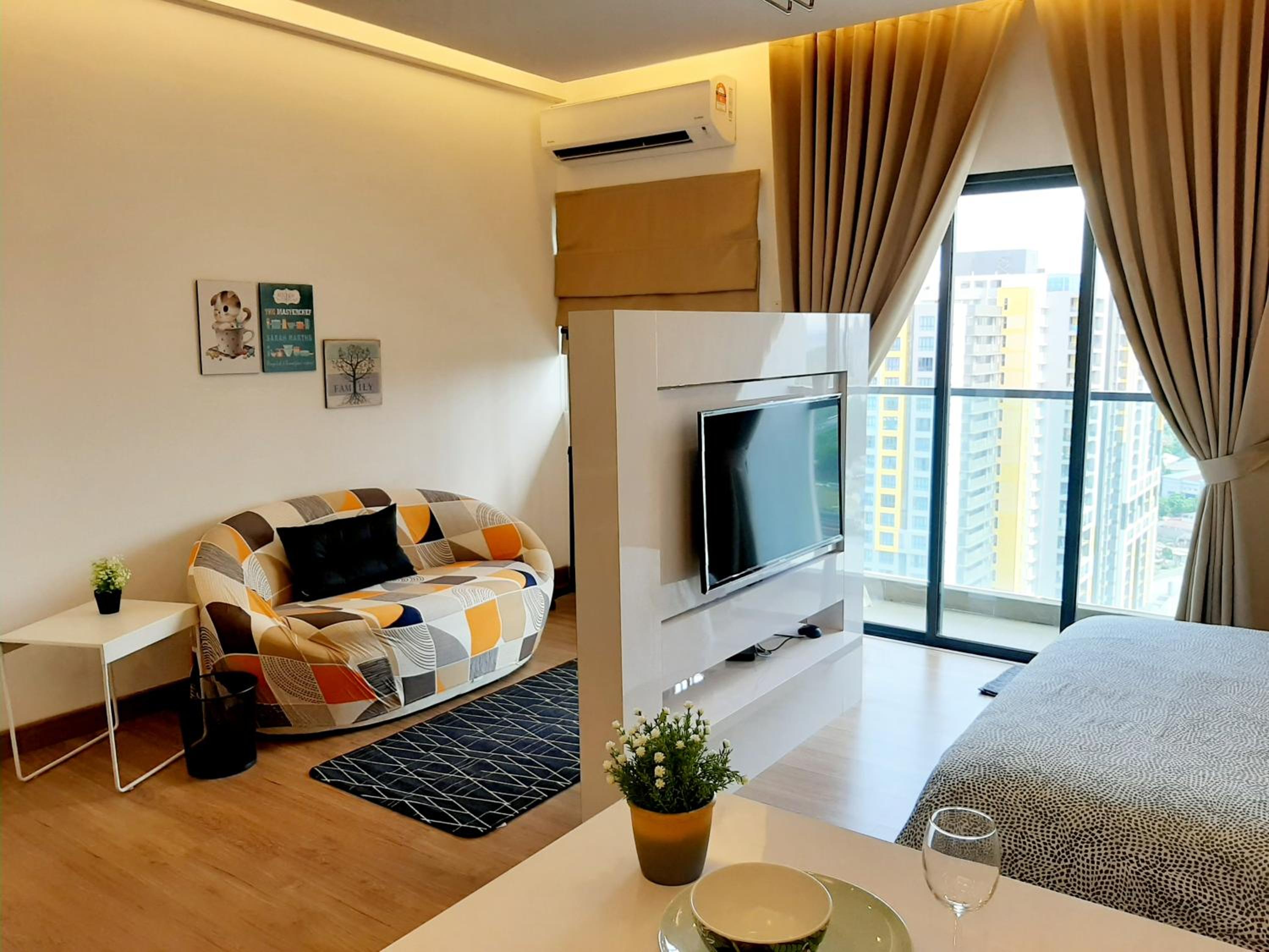 Symphony Tower Studio # 4 with balcony photo 3
