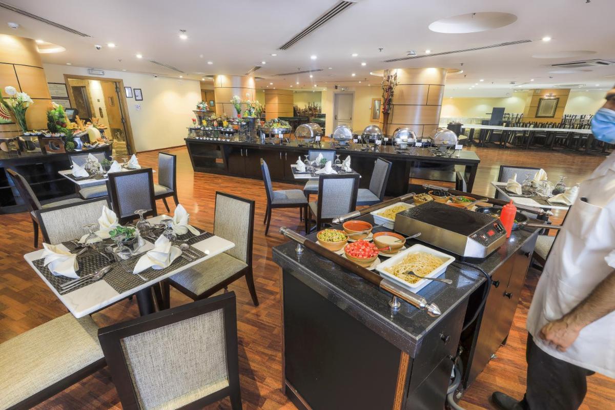 restaurant