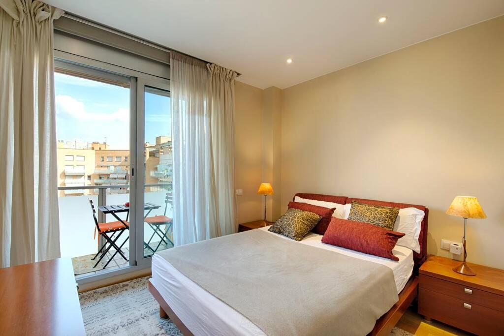 Great and Seaside Flat