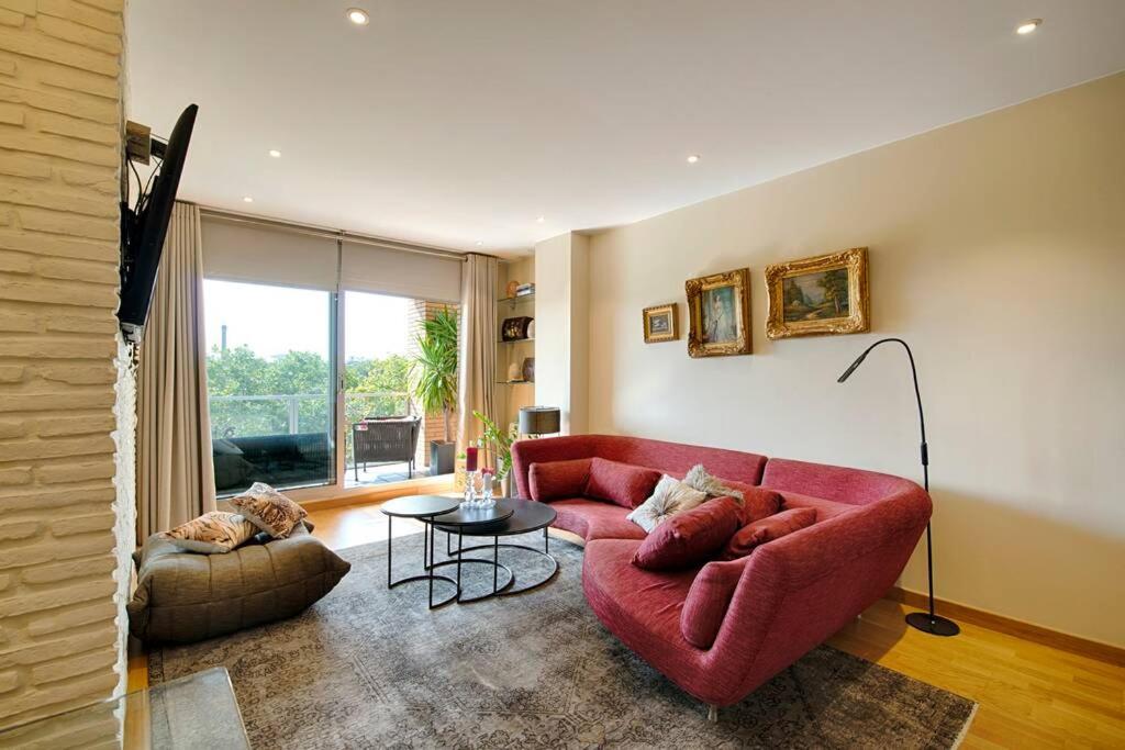 Great and Seaside Flat
