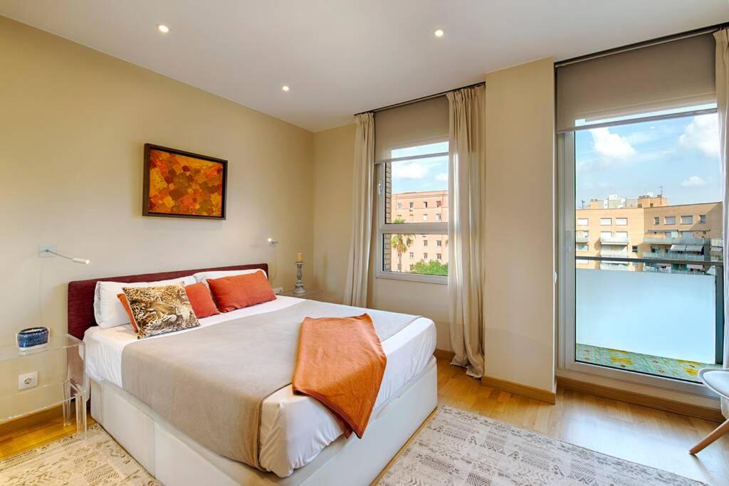 Great and Seaside Flat